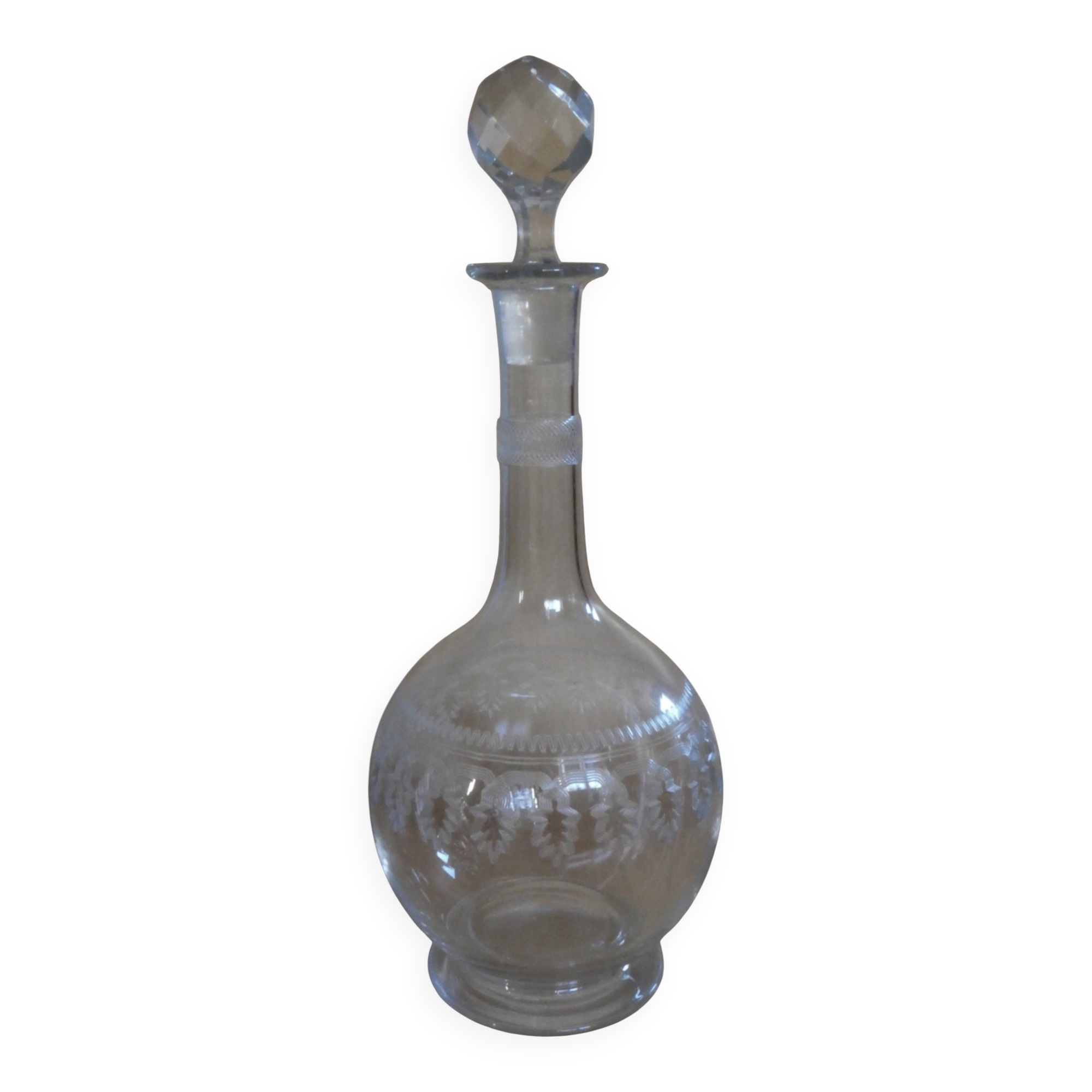Ancienne carafe à vin / carafe à décanter en verre et cristal.