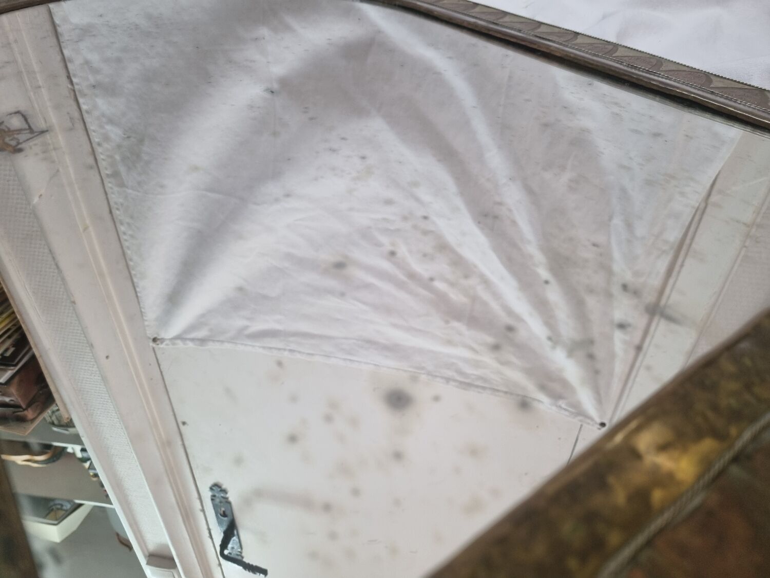 Oriental copper mirror 60x43cm