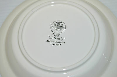 Service of 6 hollow plates Villeroy & Boch. Artemis collection theme "The hunt"