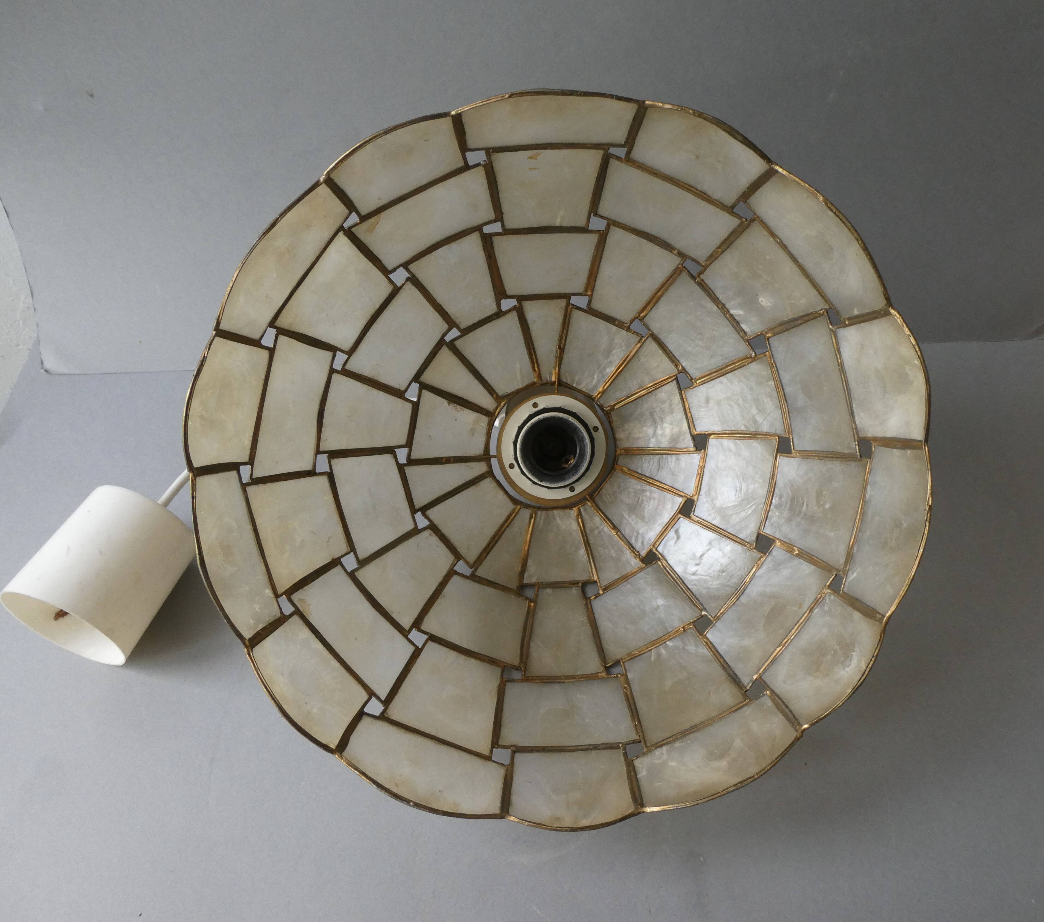 Suspension en mosaïque de nacre, années 70