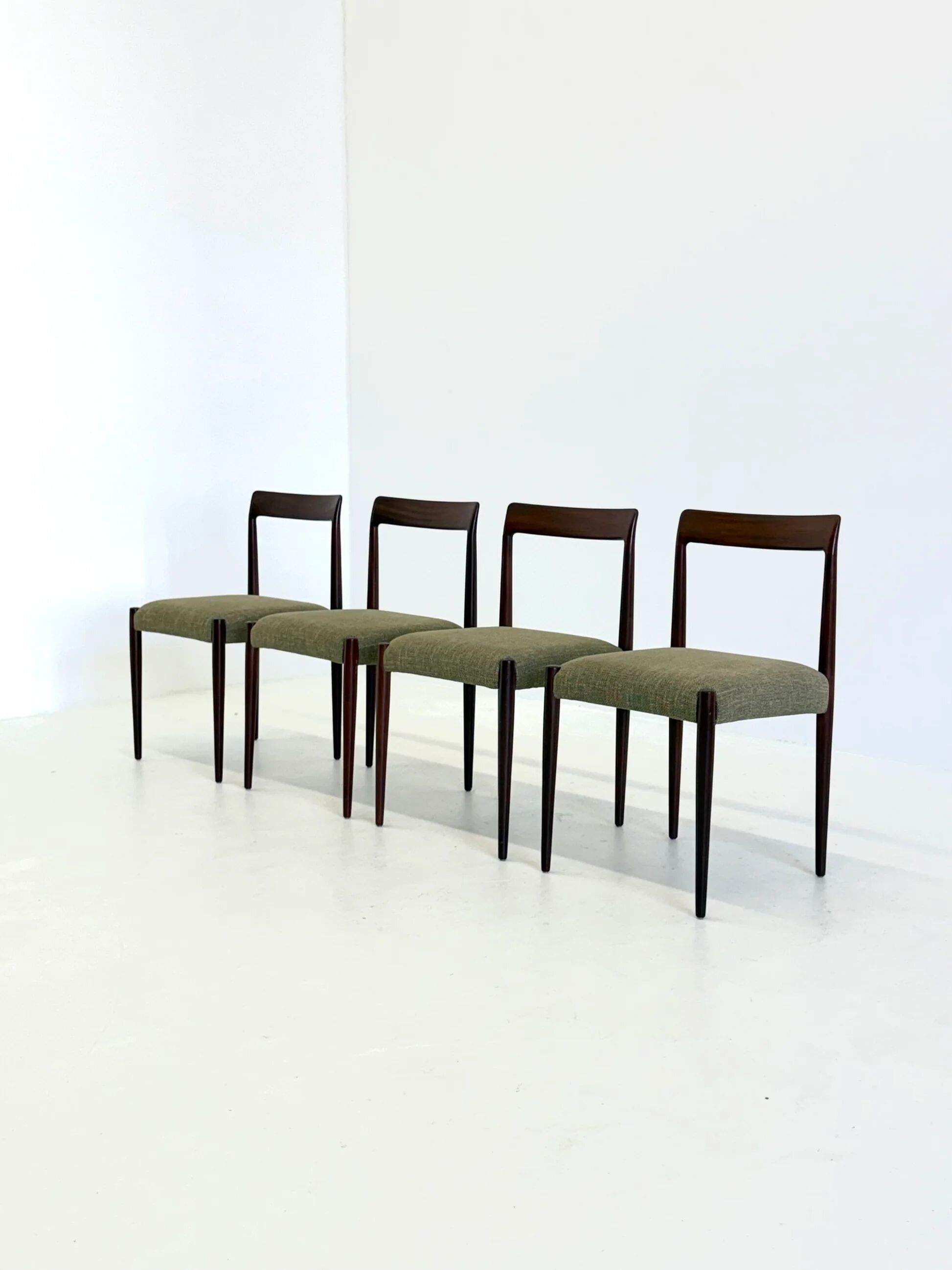Set of 4 Lübke dining chairs with rosewood