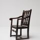 Fauteuil en chêne provincial français du XVIIIe siècle