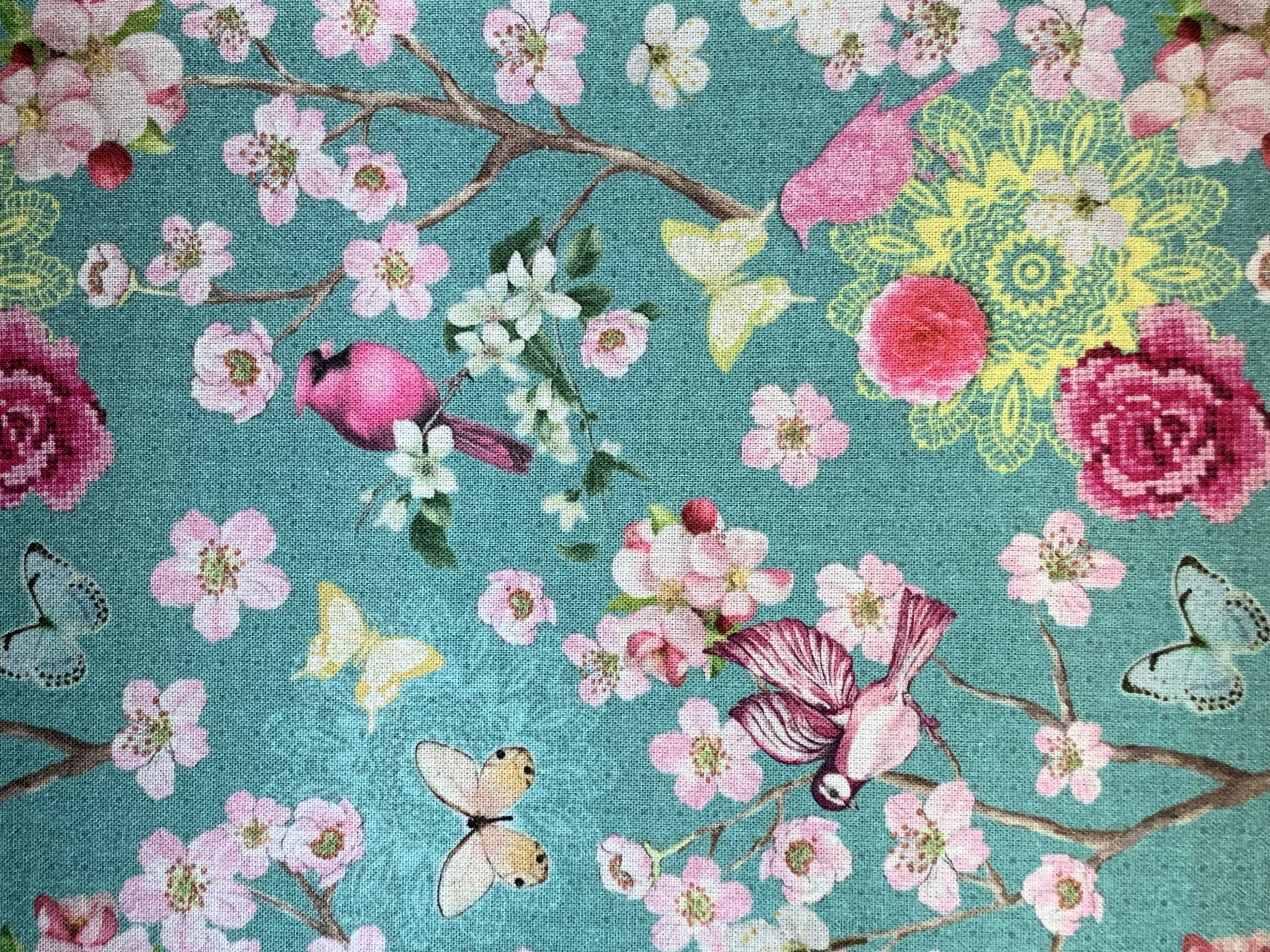 English style chest of drawers 1920 pine and pitchpin