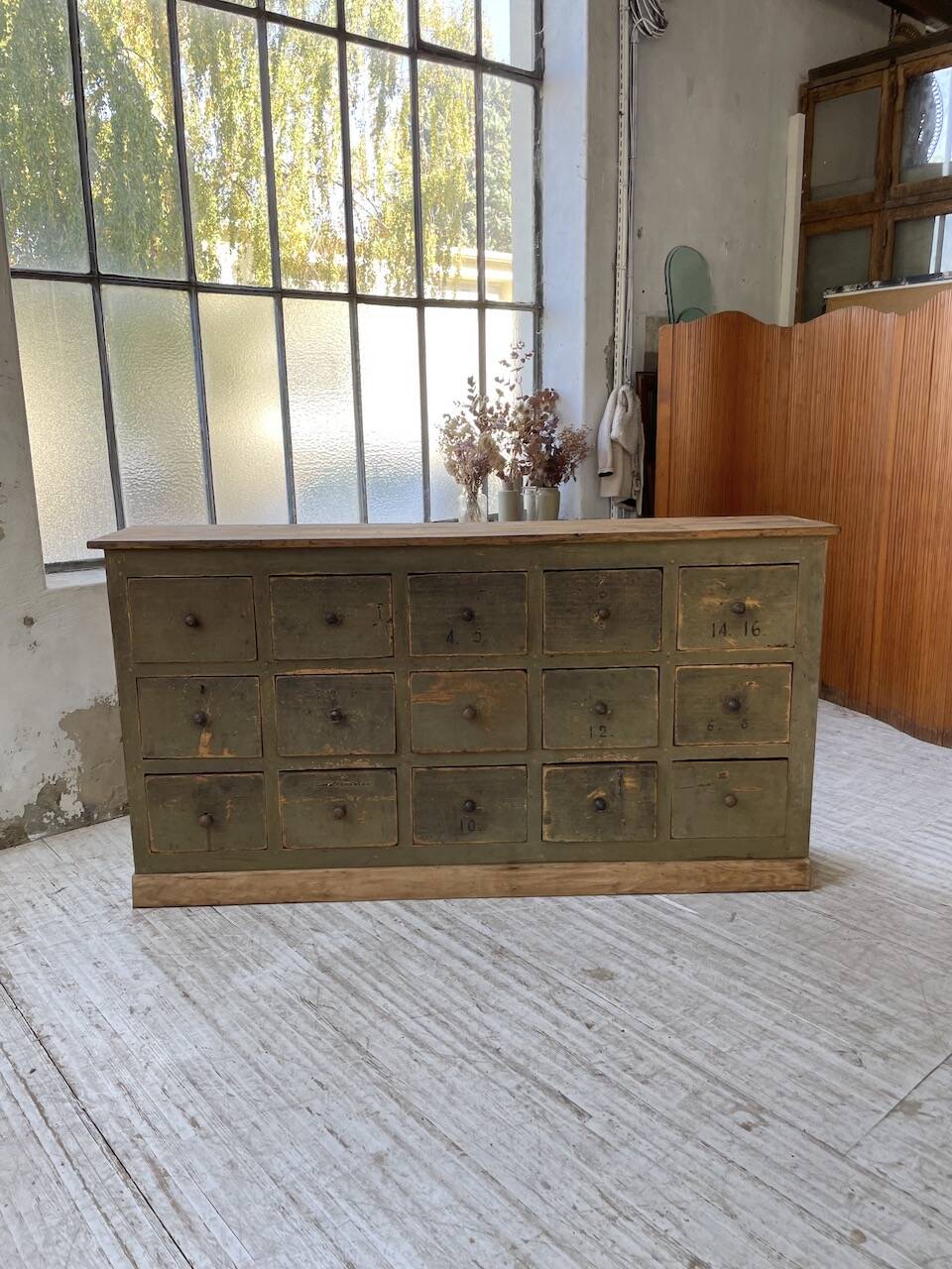 Green patina workshop furniture