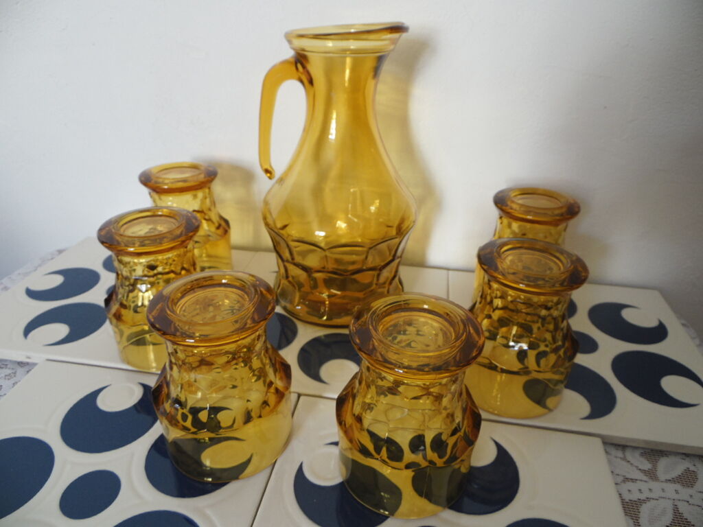 Amber glass orangeade service