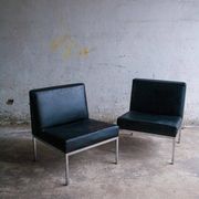 Lot de 2 fauteuils lounge minimalistes en cuir noir