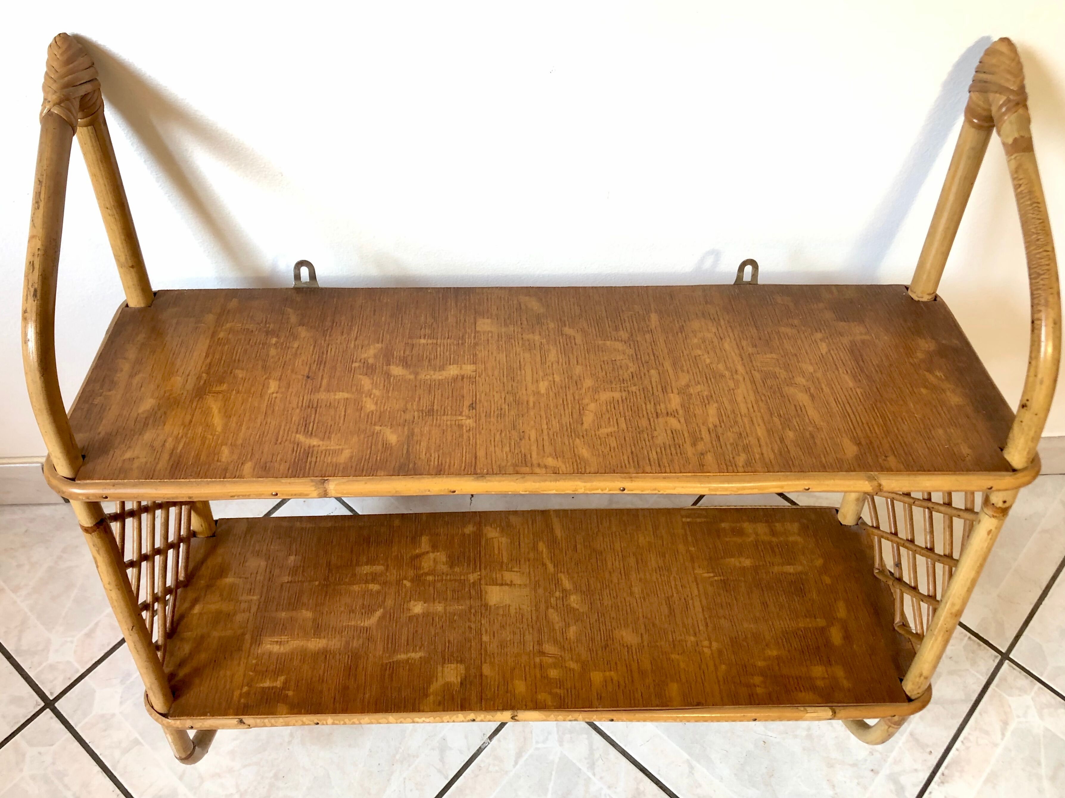 Rattan & oak vintage wall shelf 60's Louis Sognot