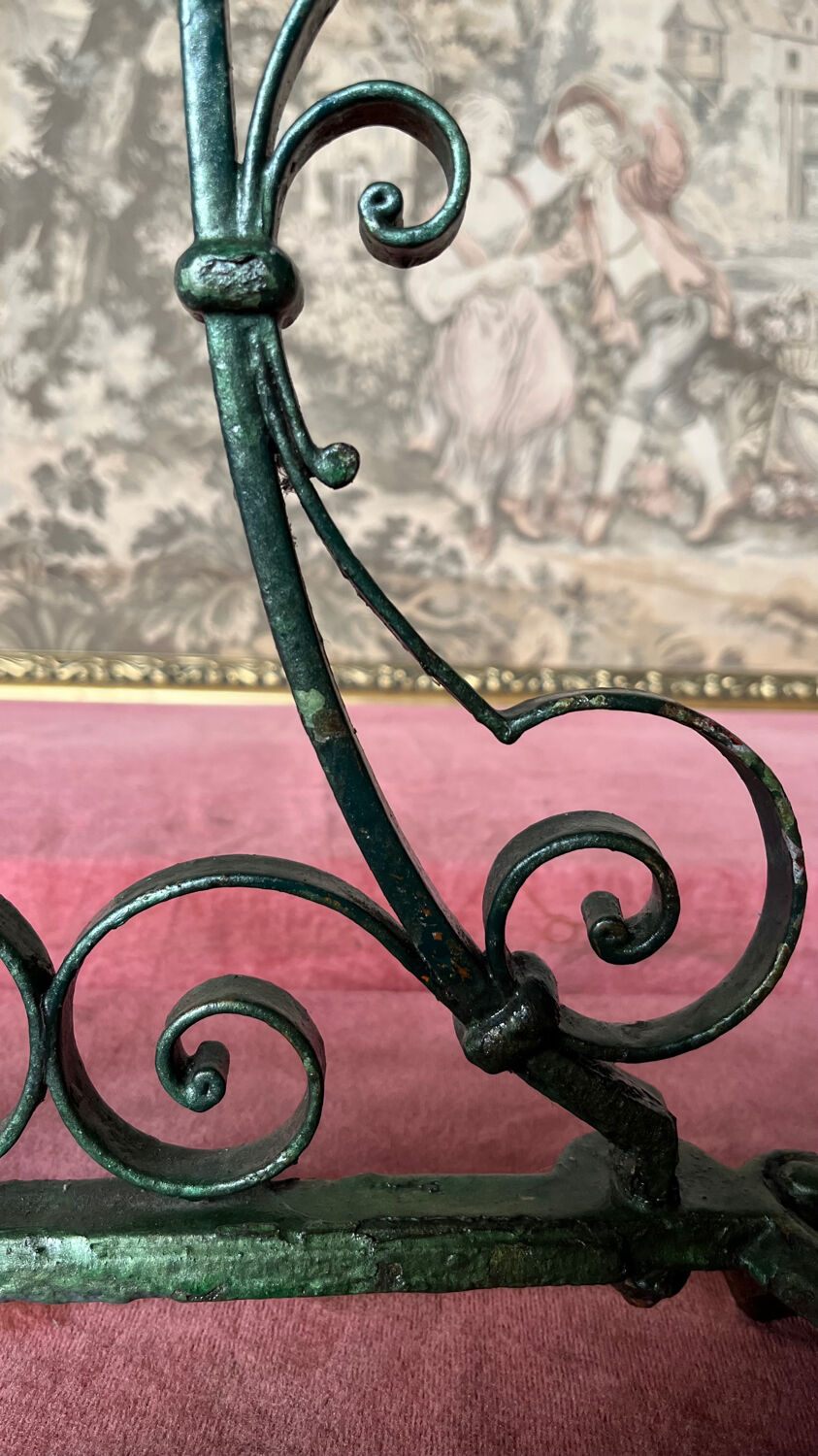 Umbrella stand in enameled cast iron and vintage iron