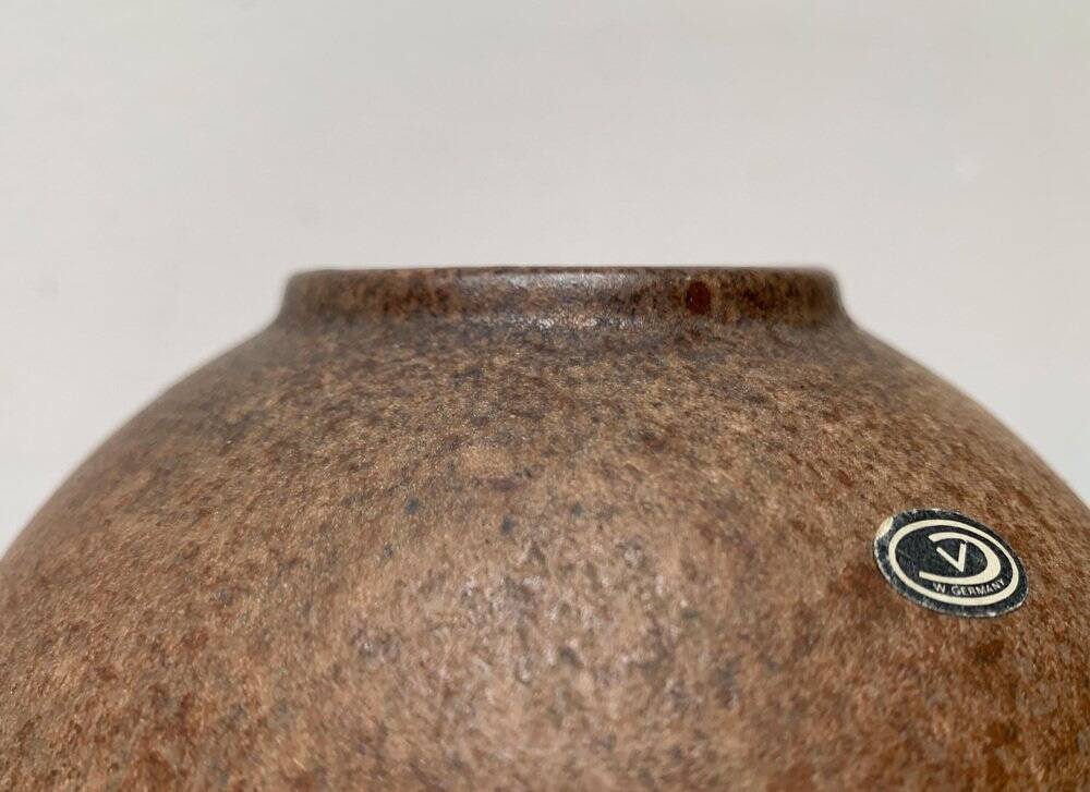 Mid-century German minimalist studio pottery vase by Fritz Van Daalen, 1960s.