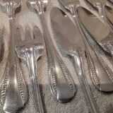 11 silver-plated fish forks and 11 fish knives by silversmith Ercuis Nil
