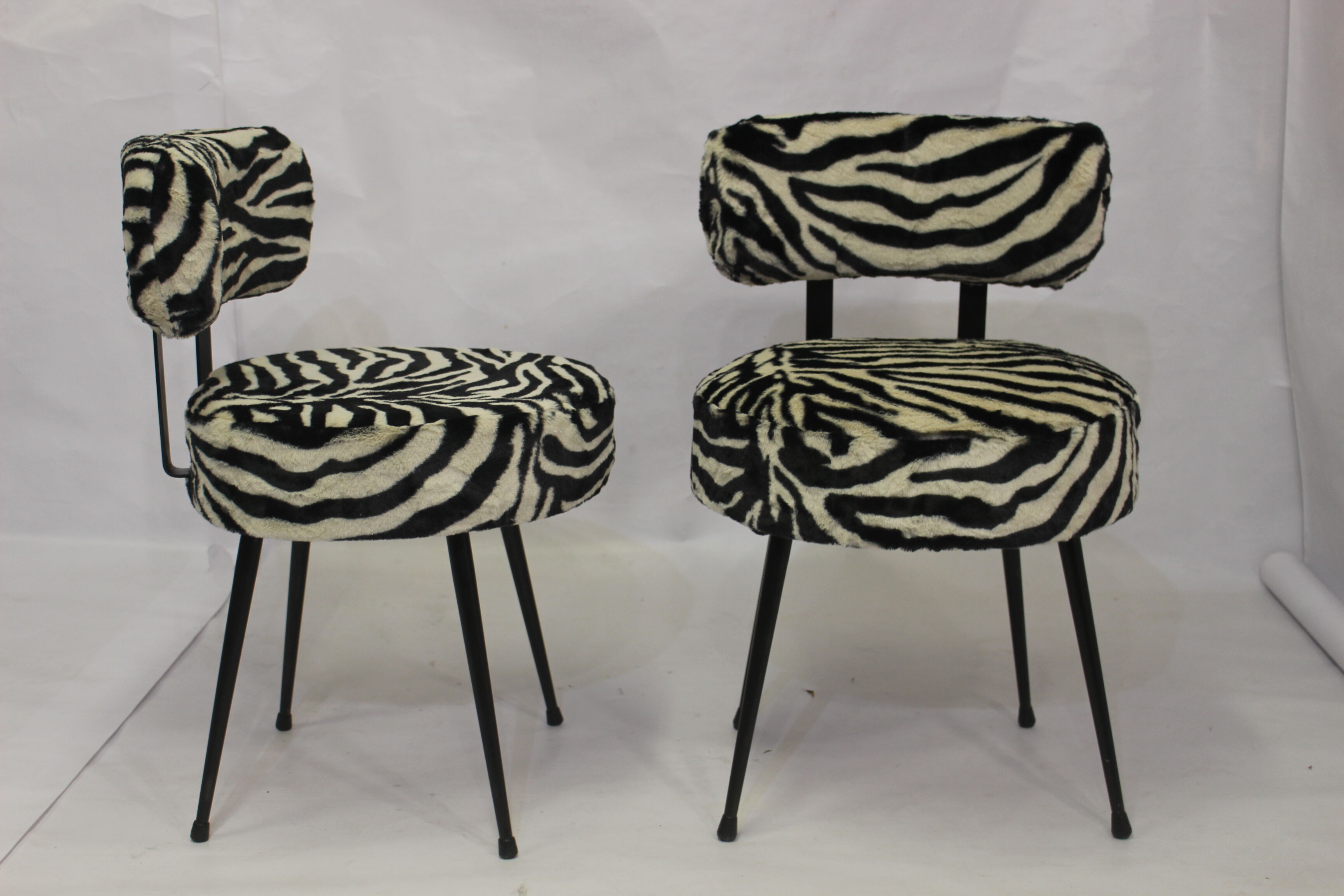 Pair of chairs pelfran zebra fur fabric