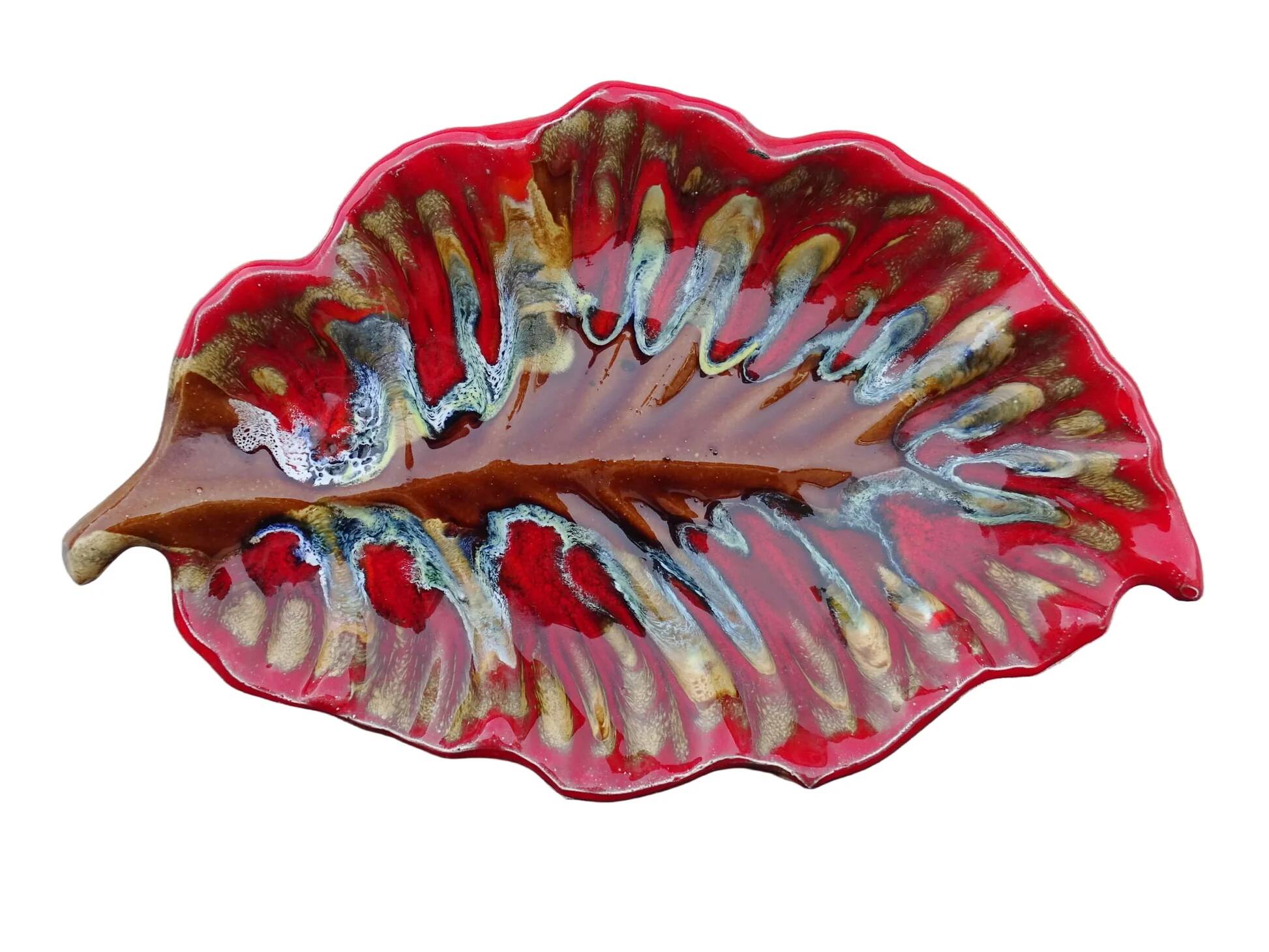 Plat vintage français en céramique Vallauris à motif de feuilles
