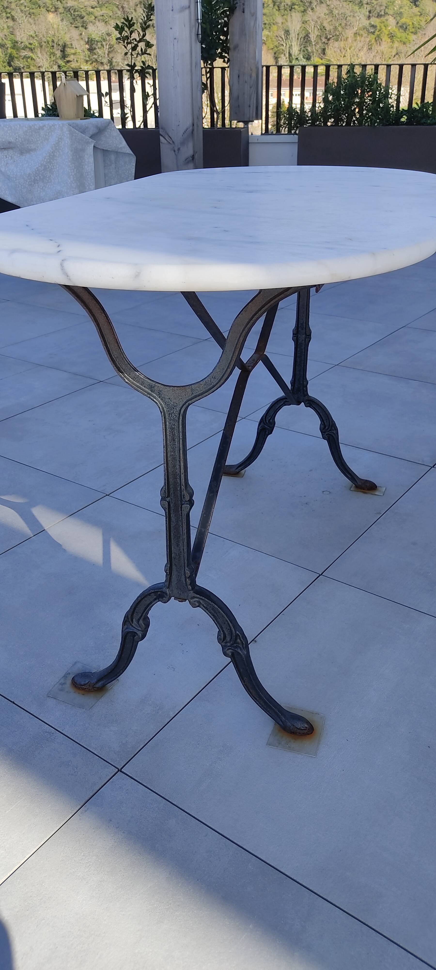 bistro table