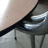 Chaise en formica
