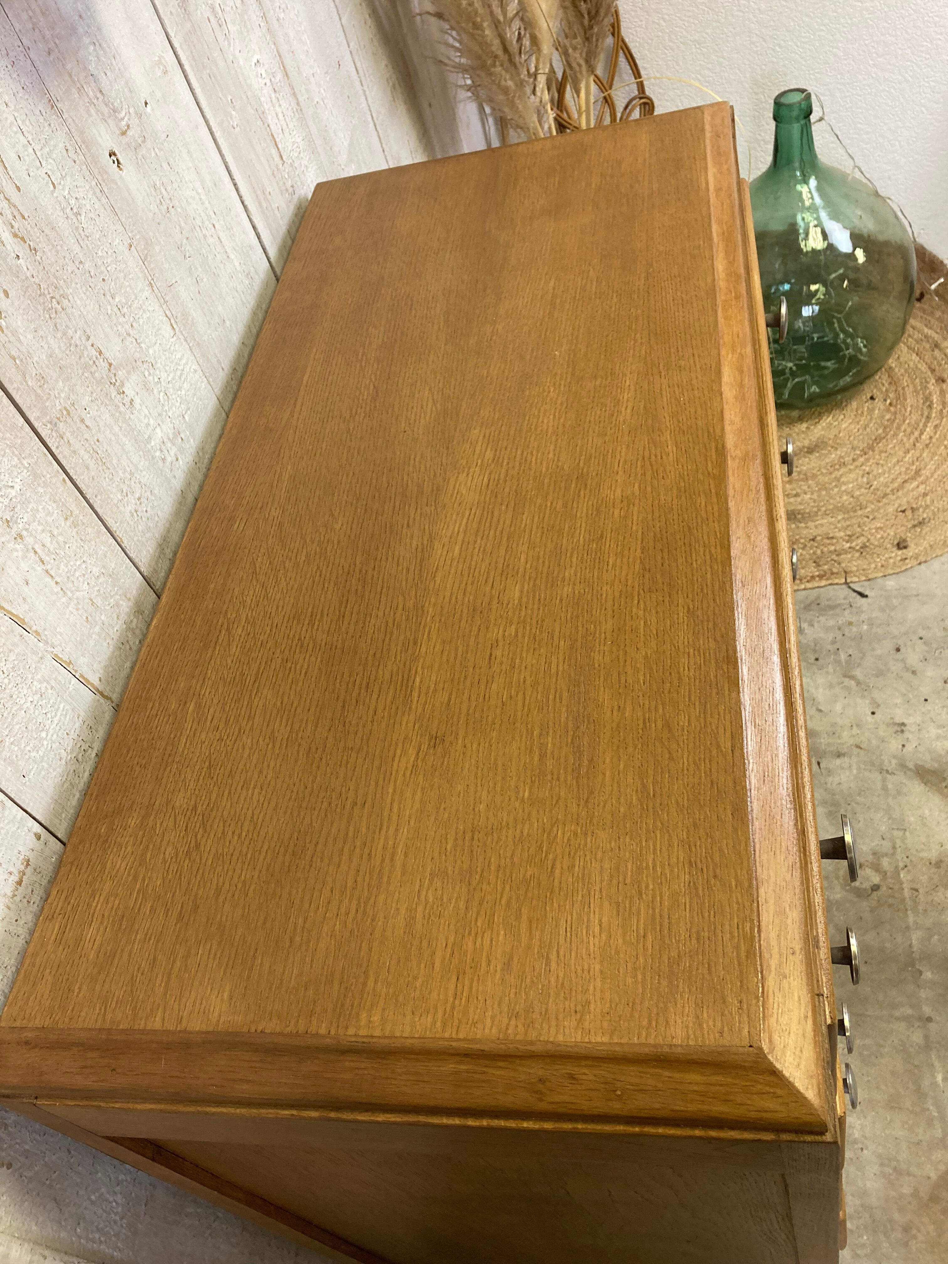 Commode vintage