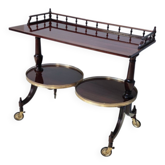 Desserte ou console en noyer avec deux étagères coulissantes, Italie