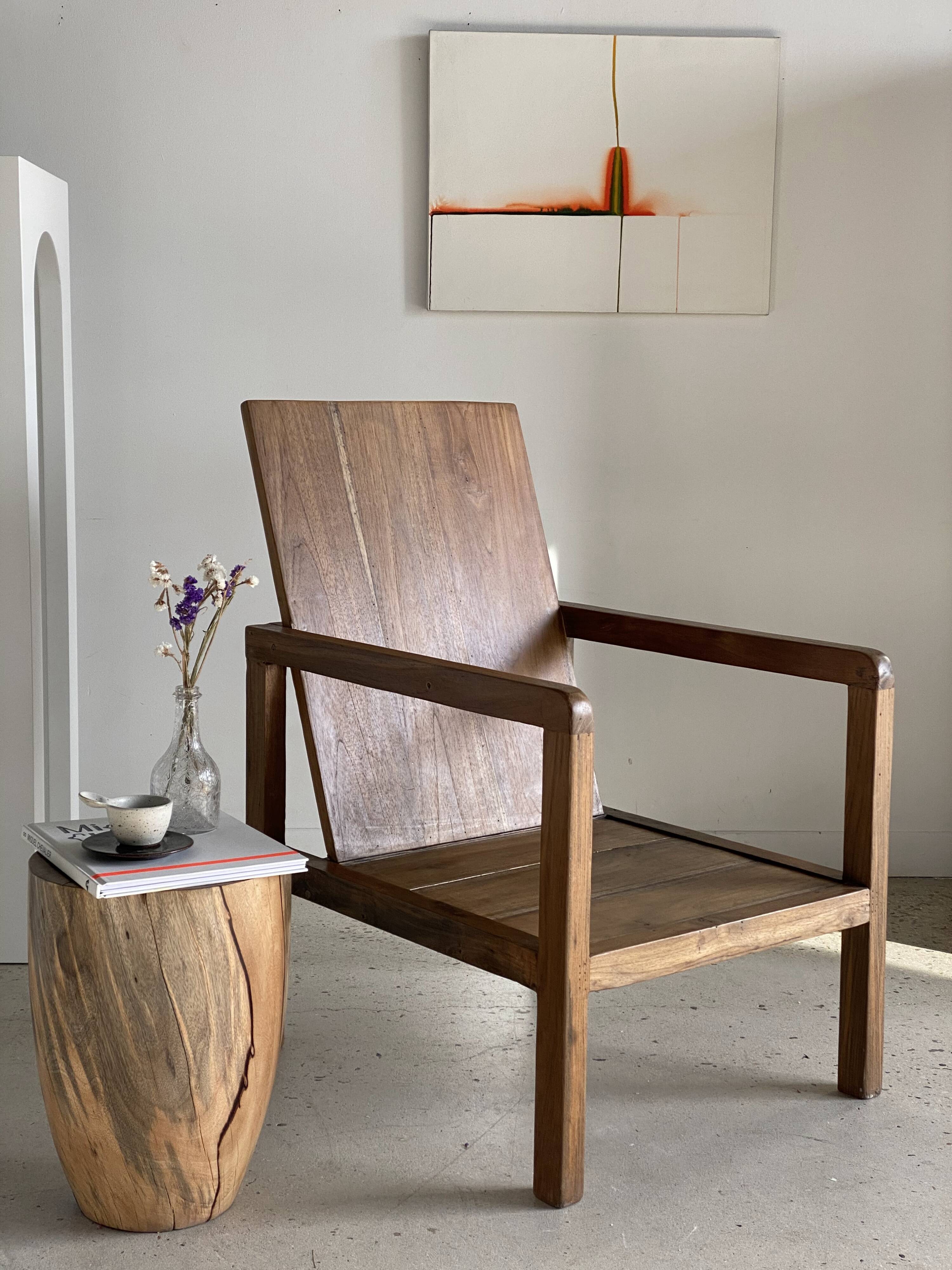 Armchair in natural wood (teak) minimalist design