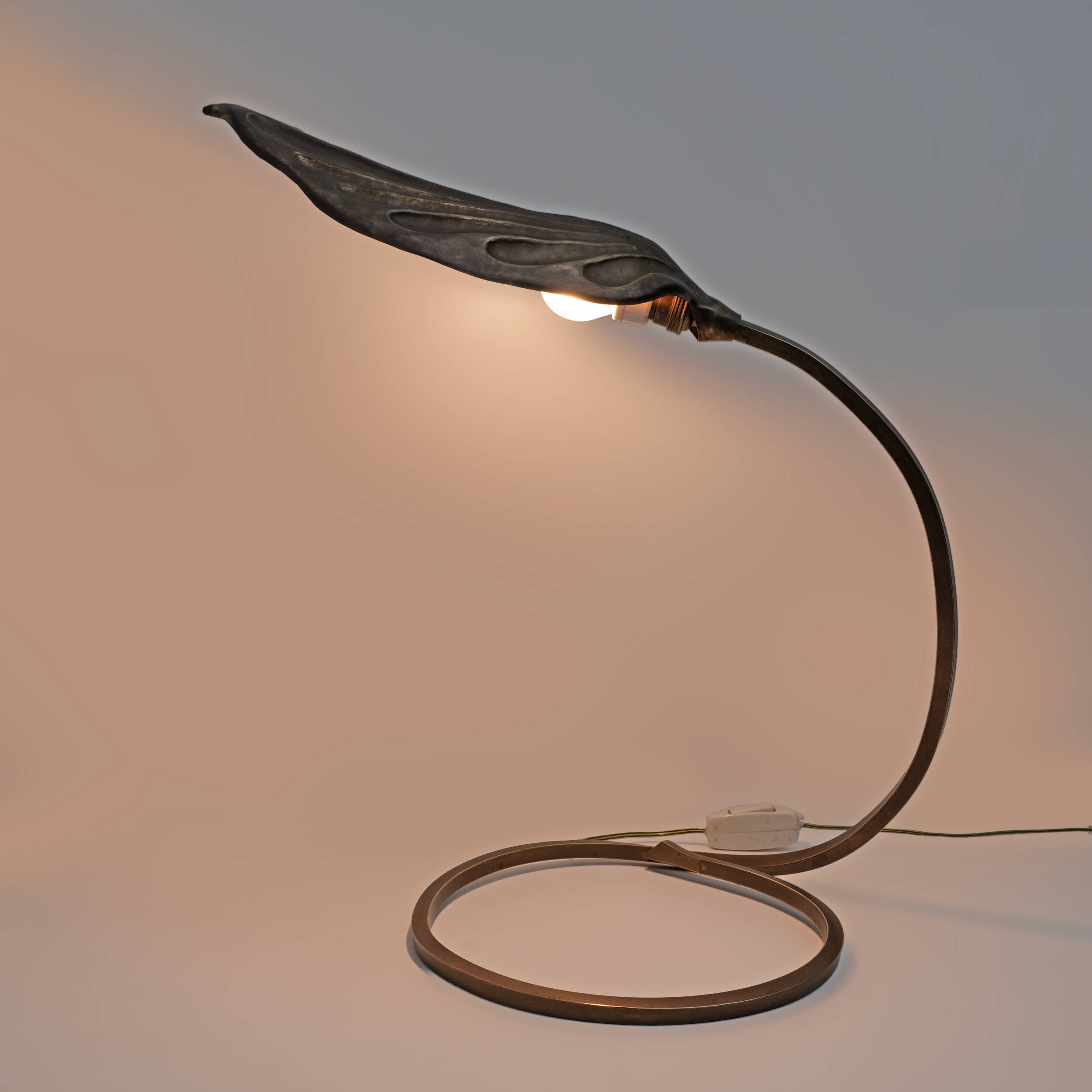 Tommaso Barbi Mid-century Modern Brass Leaf Table Lamp by Bottega Gadda,60