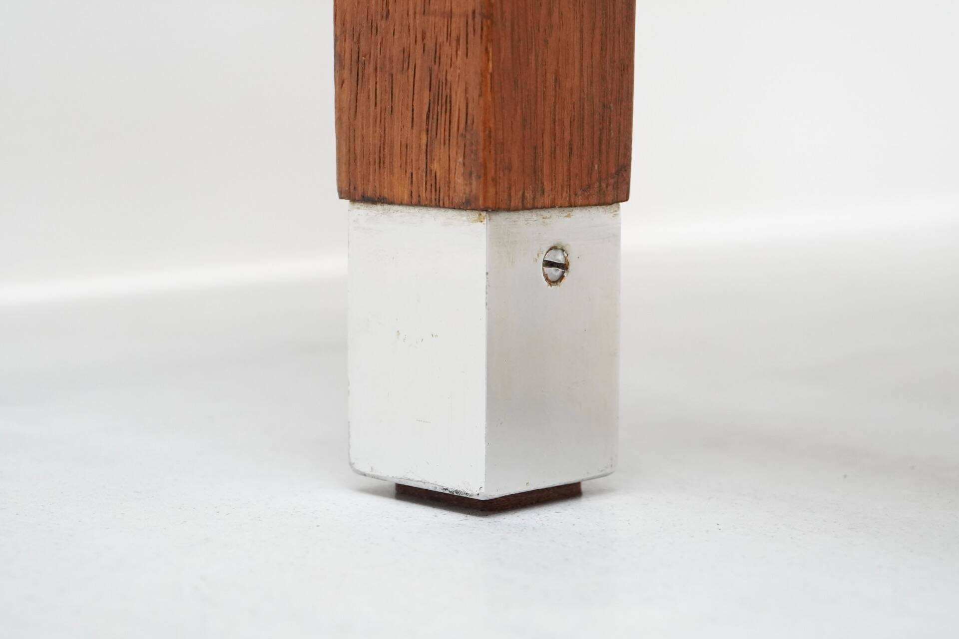 Gaston Eysselinck, Oak Stool for the PTT Building
