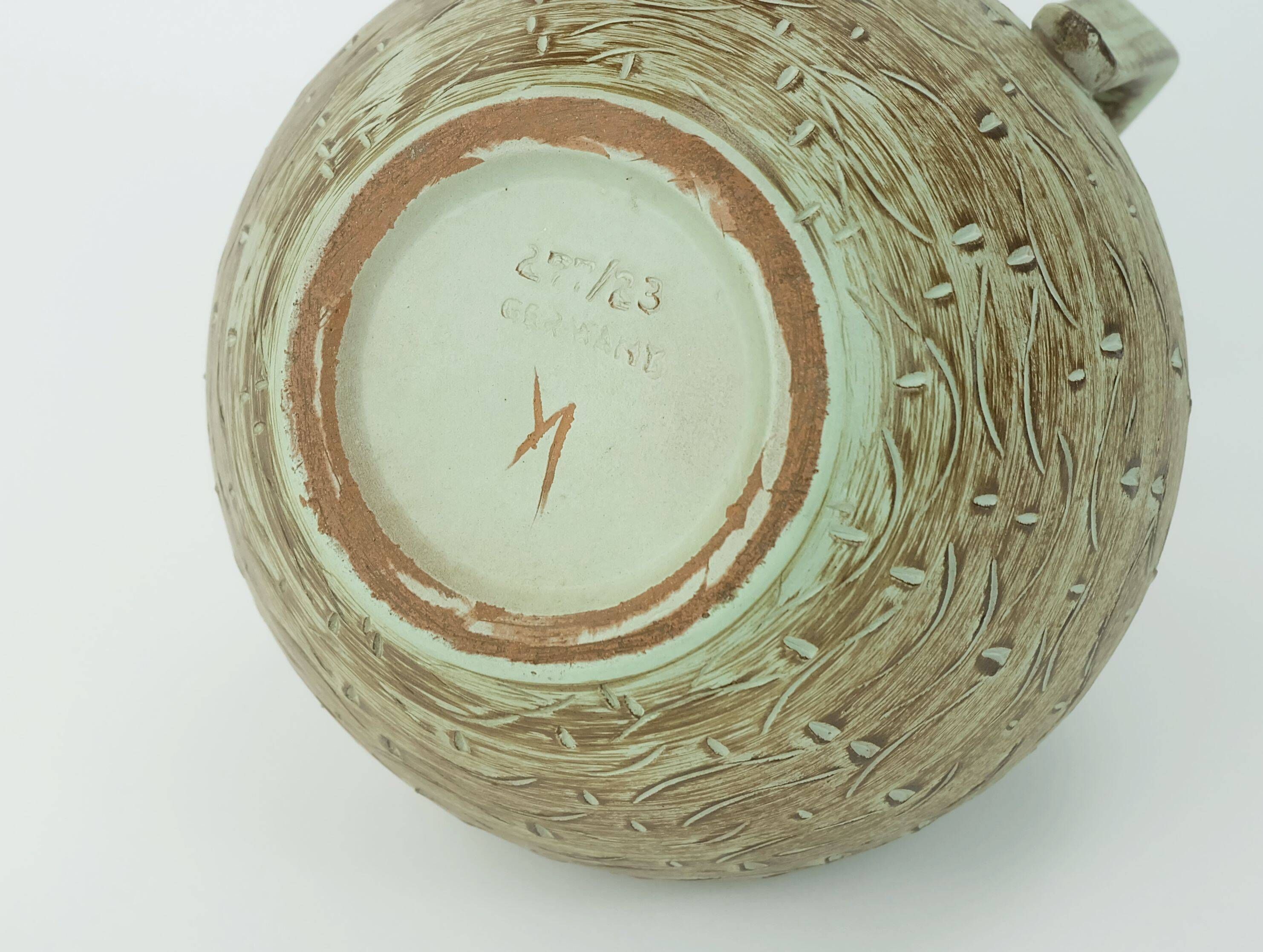 1930s to 1950s VASE dümler&breiden post bauhaus art deco m.277/23 sgraffito