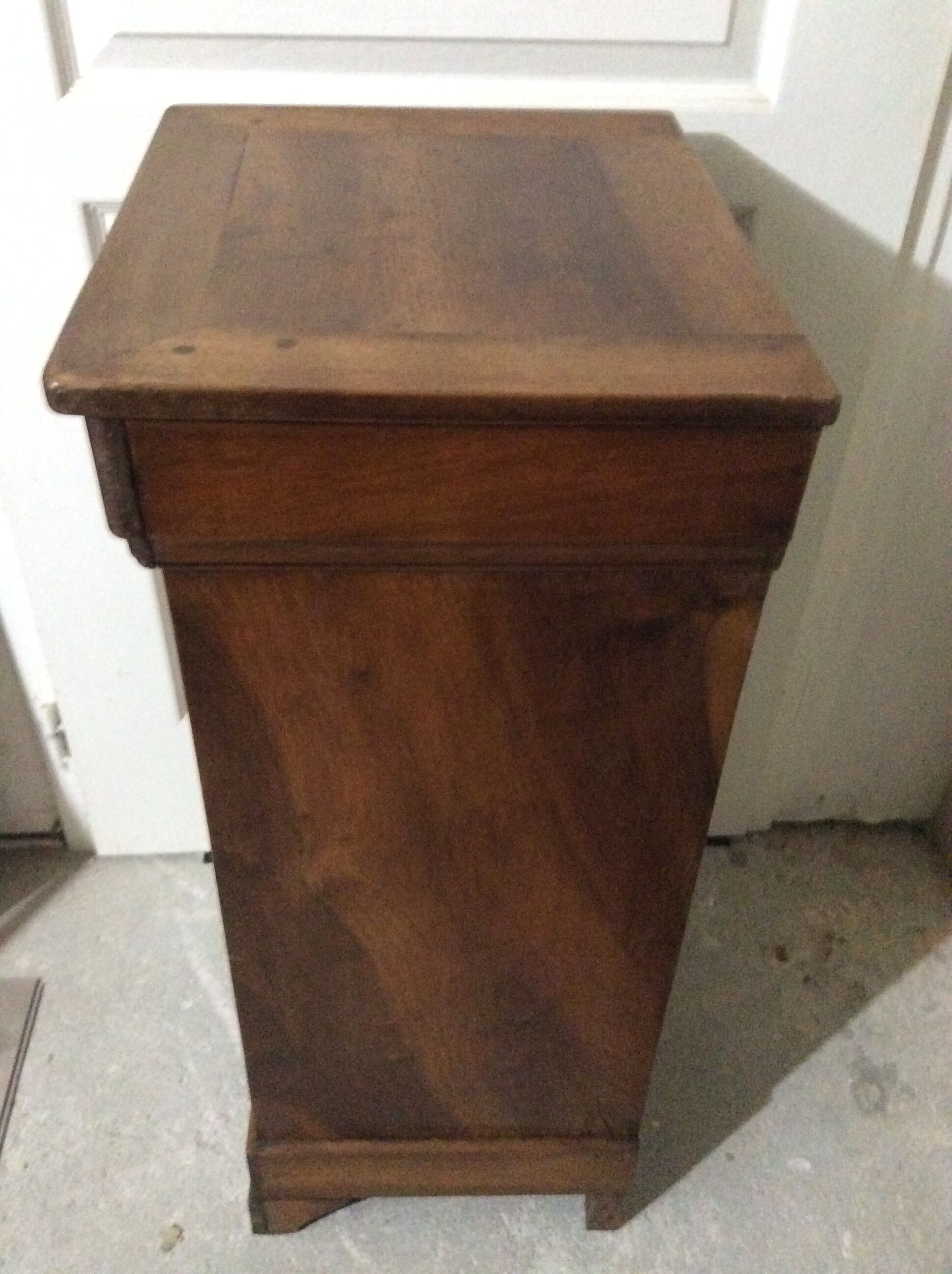 Louis Philippe's bedside, nightstand