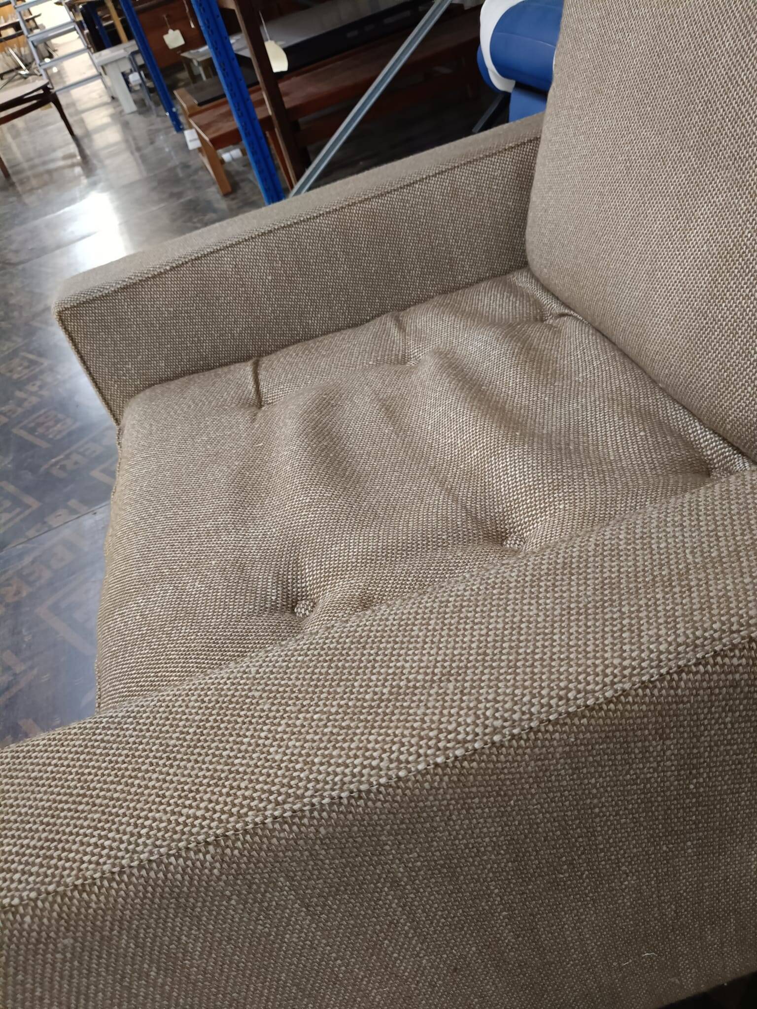 Paire de fauteuils des années 1960