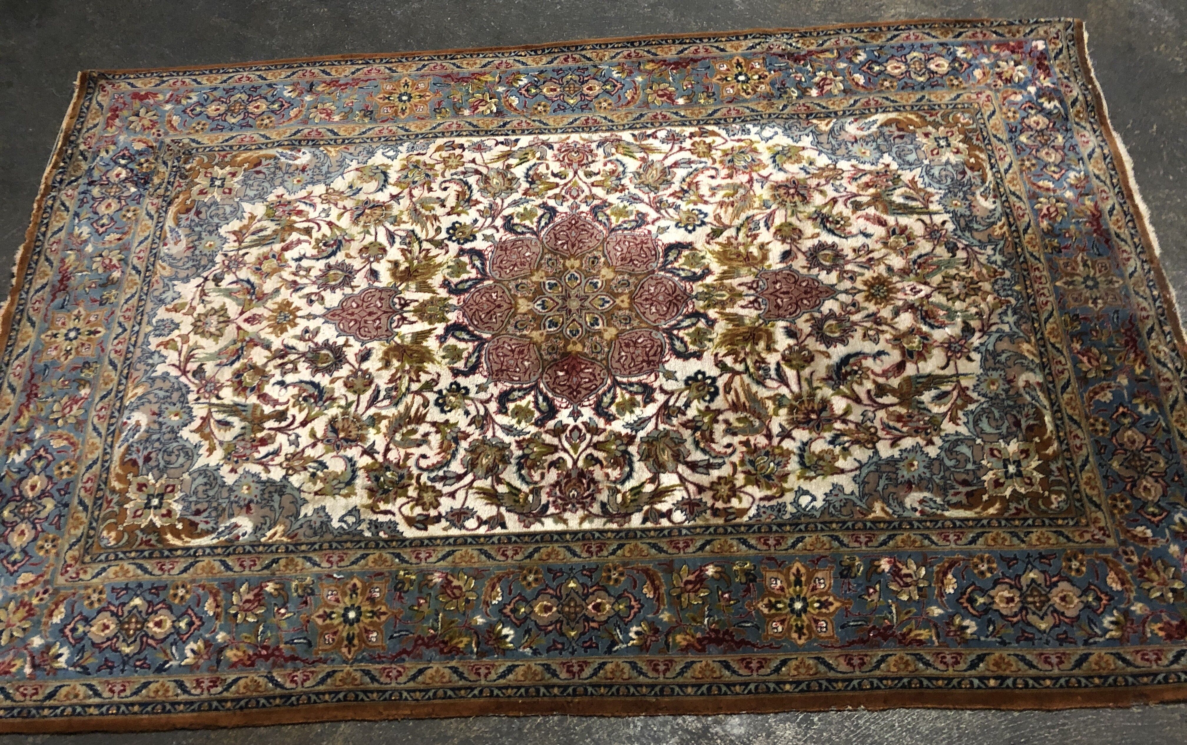 Oriental carpet iran ispahan wool and silk 1.10 x 1.60 m