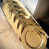 8 large dessert plates in brass