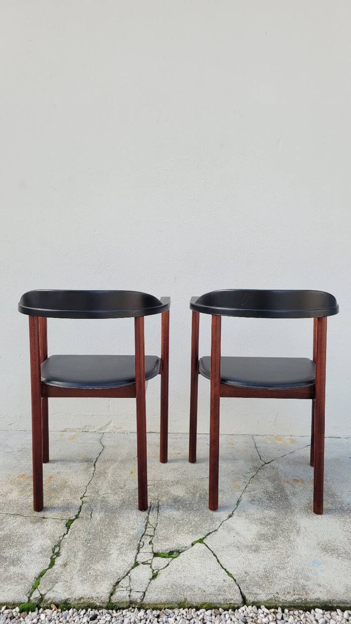 Pair of Scandinavian designer armchairs - 1970s