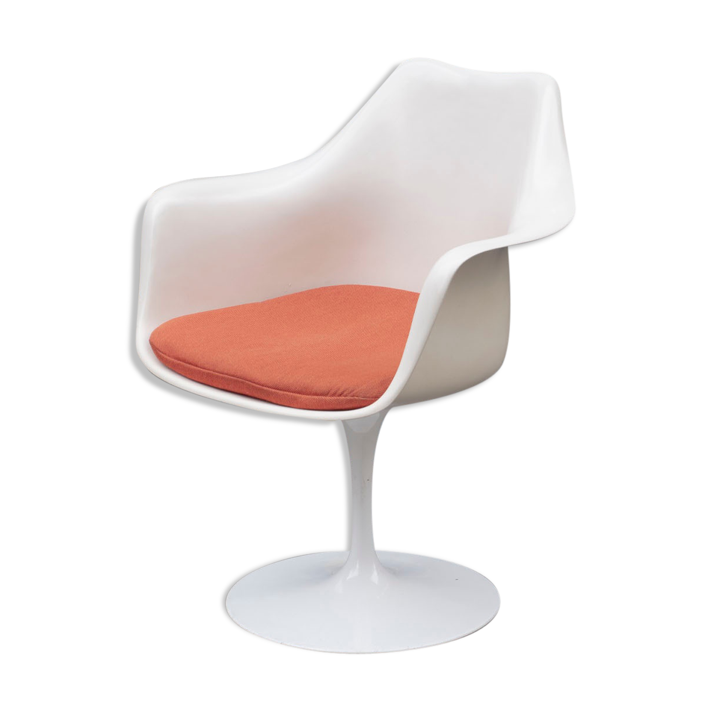 Tulip chair by Eero Saarinen edition Knoll