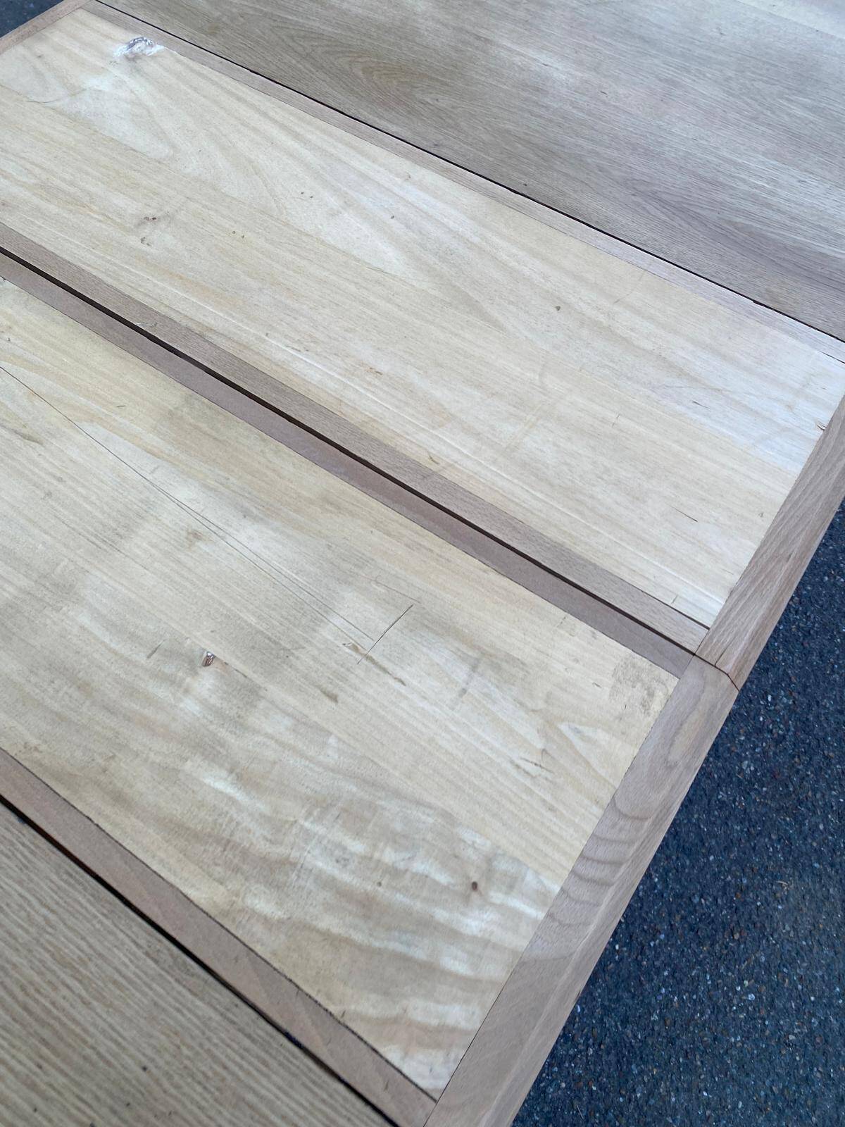 Art Deco dining table with a central pedestal, stripped in solid oak, with 2 extensions.