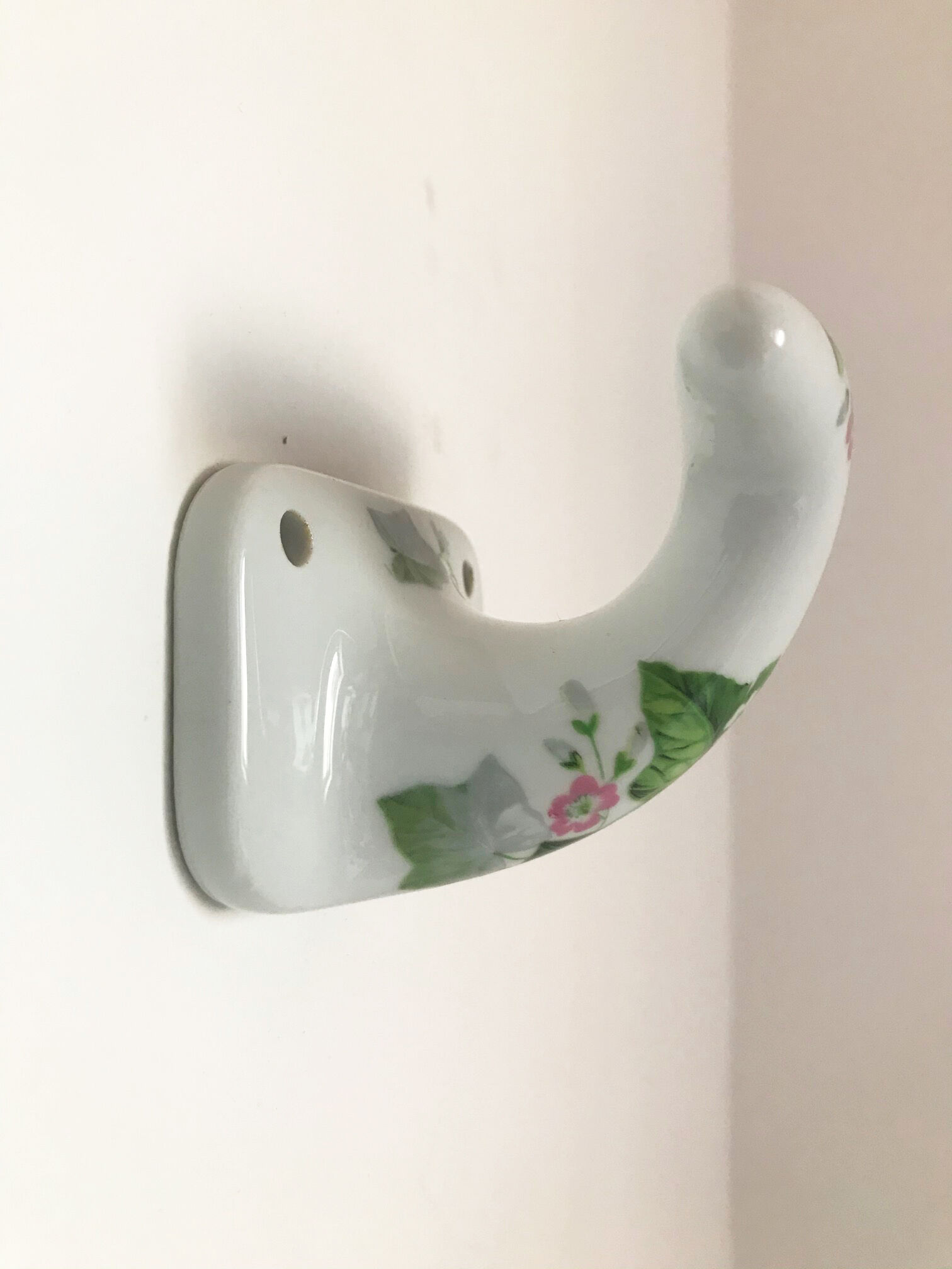 Set of 5 Limoges porcelain patères