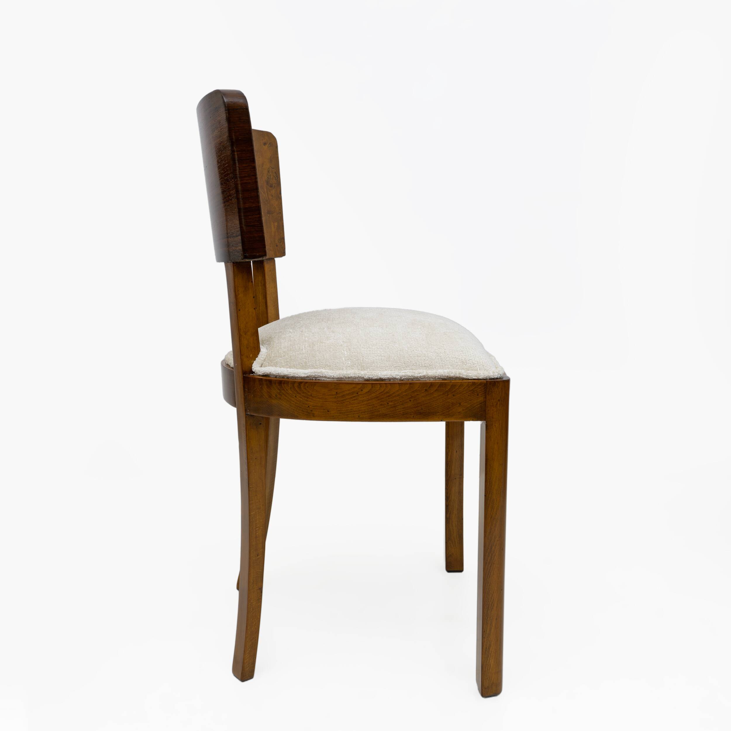 Six chaises de salle à manger Art déco en noyer italien, années 1930