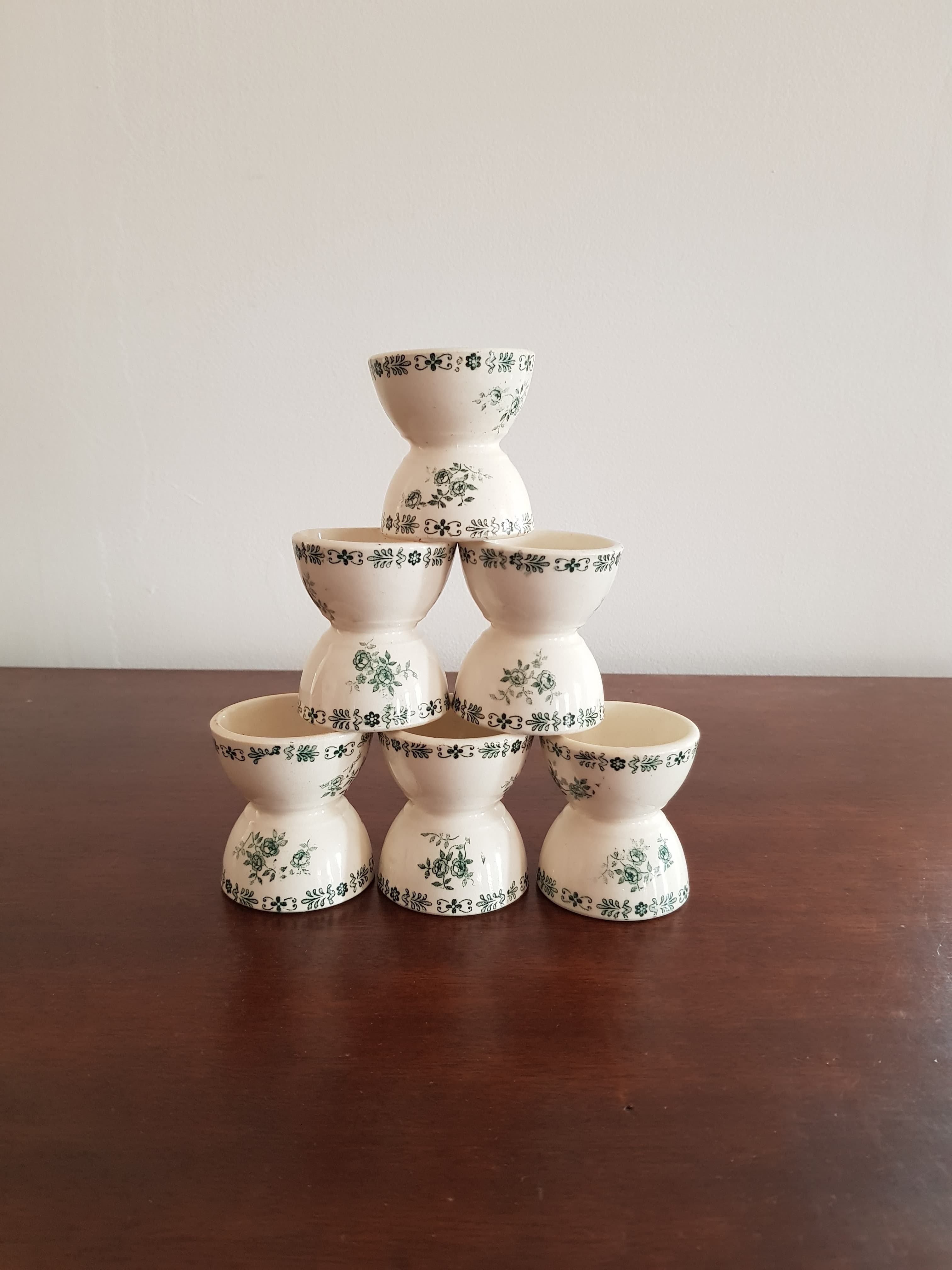 Lot of 6 flower pattern cockroaches