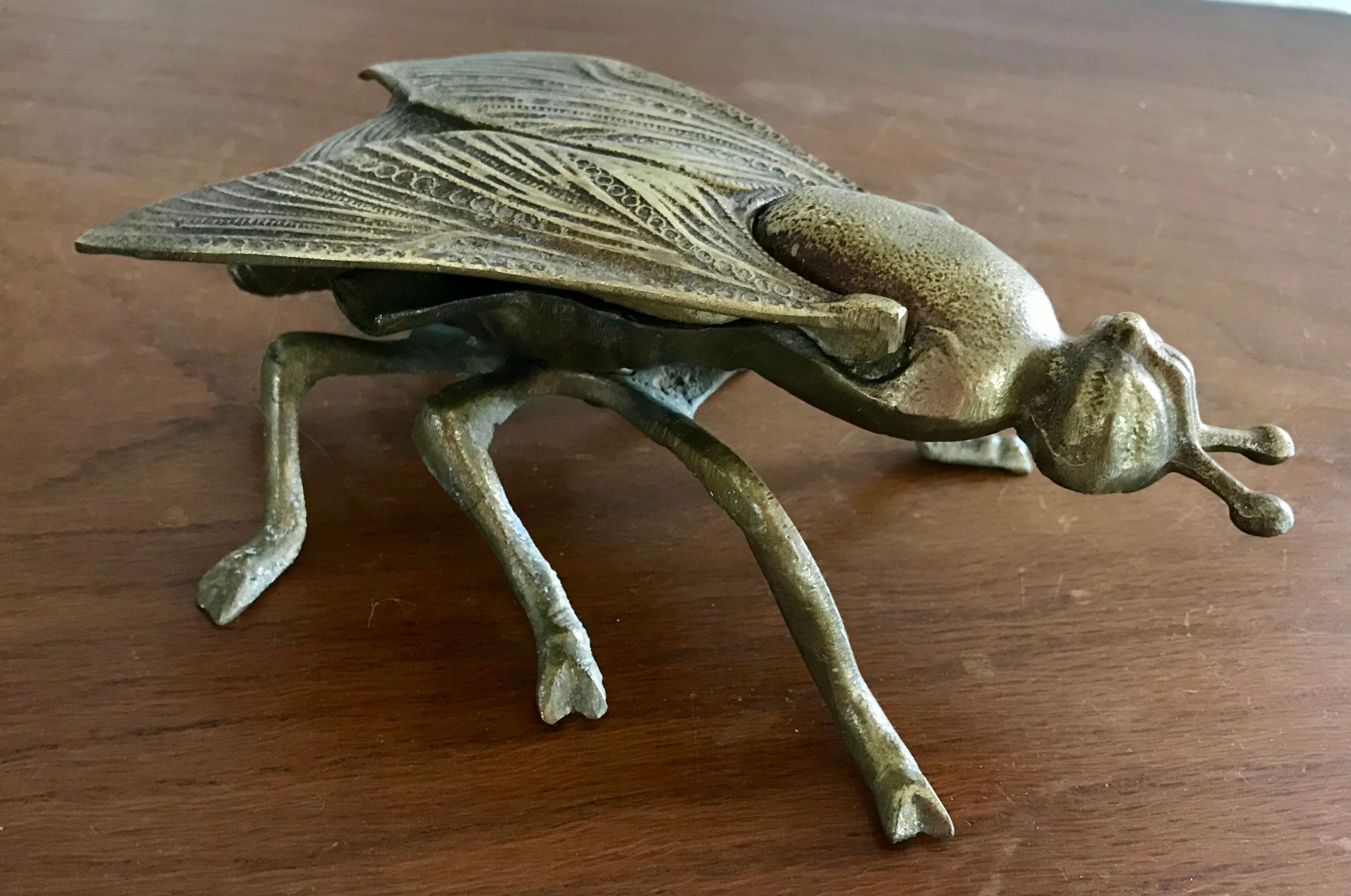 Fly ashtray brass