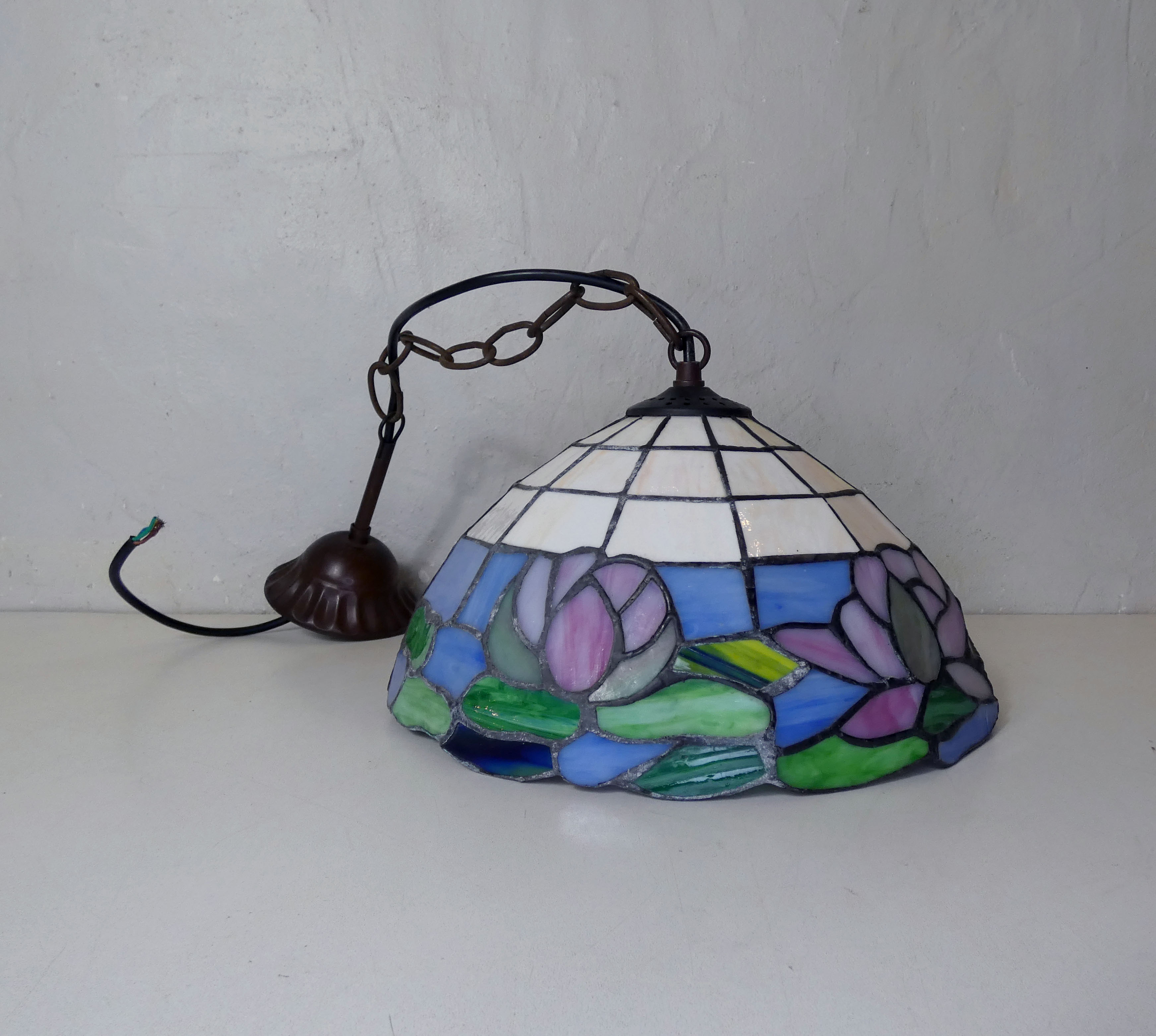 Suspension luminaire tiffany verre fleur de lotus vintage