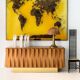 Cabinet de style brutaliste, buffet en chêne facetté italien et laiton