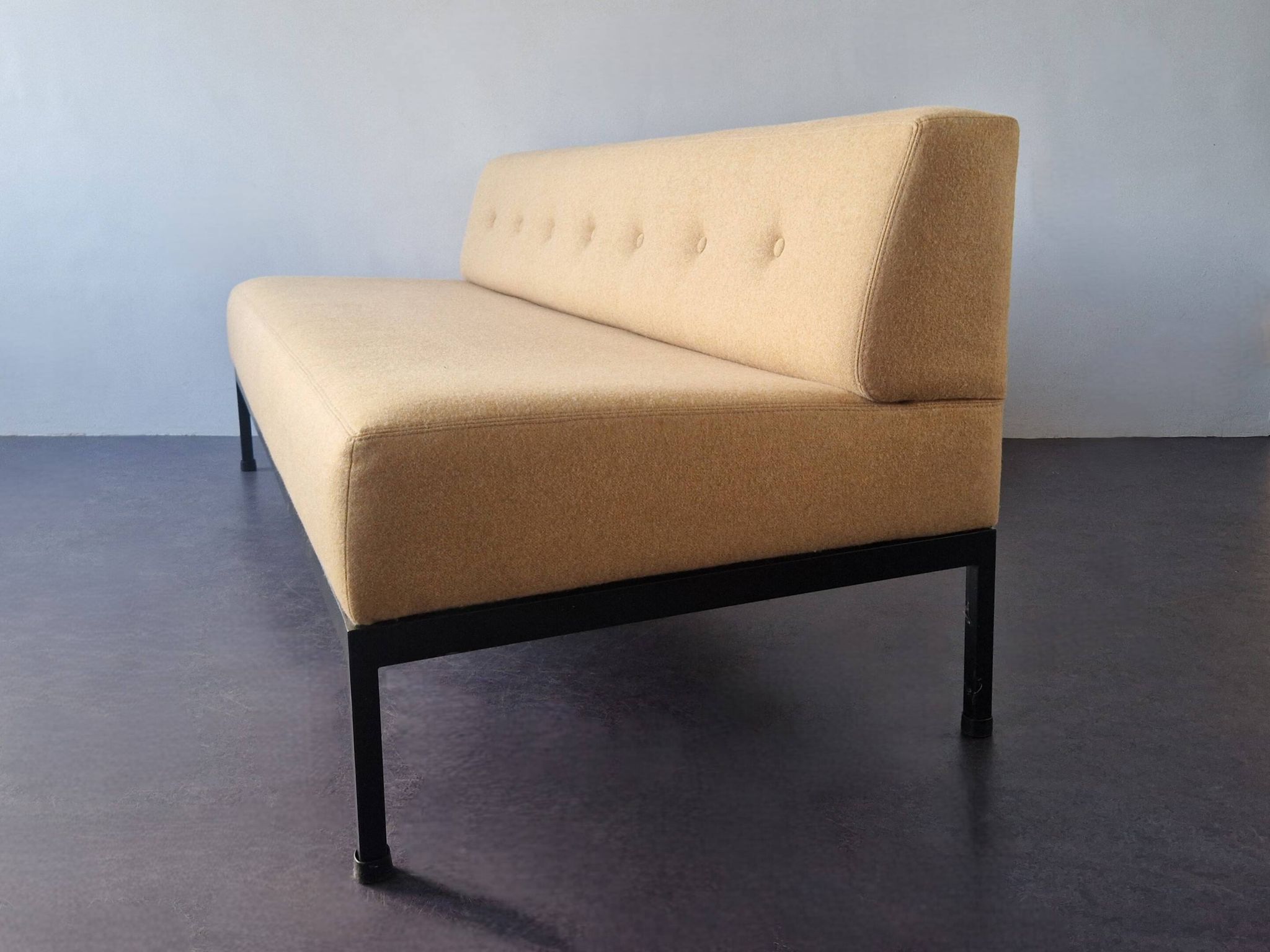 070-series 2,5-seater sofa by Kho Liang Ie for Artifort, The Netherlands 1964