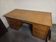 Bureau a caissons d'administration ancien en bois