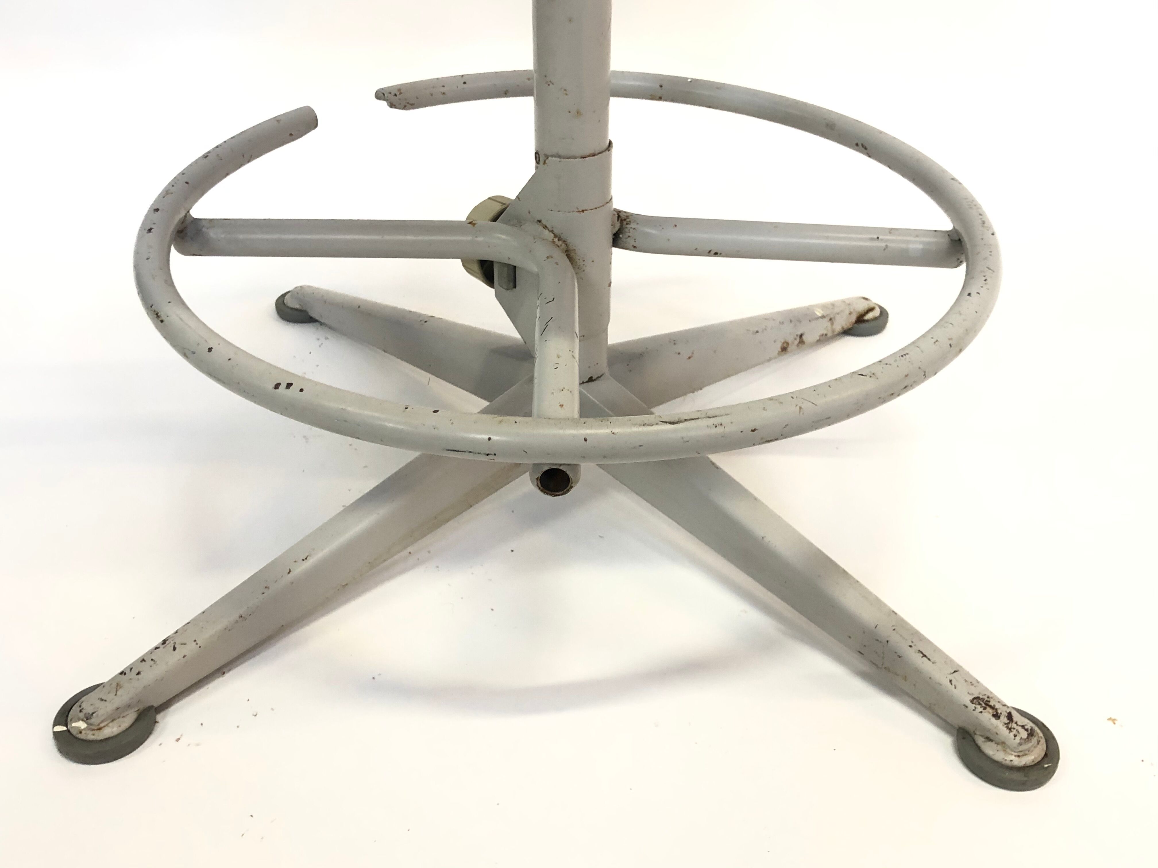 Chaise industrielle Friso Kramer pour Ahrend ca 1960