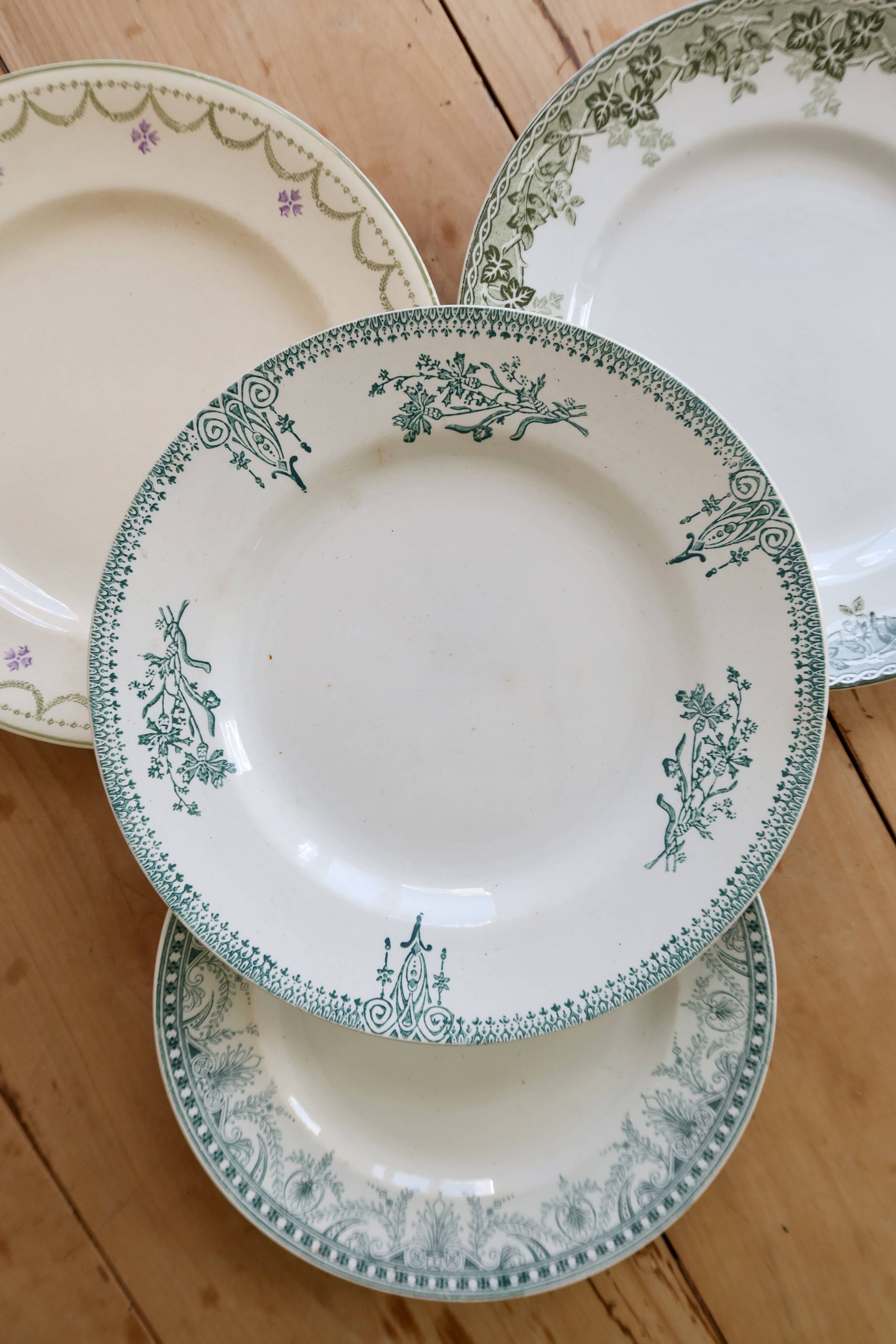 4 vintage ironstone dinner plates - Green tones