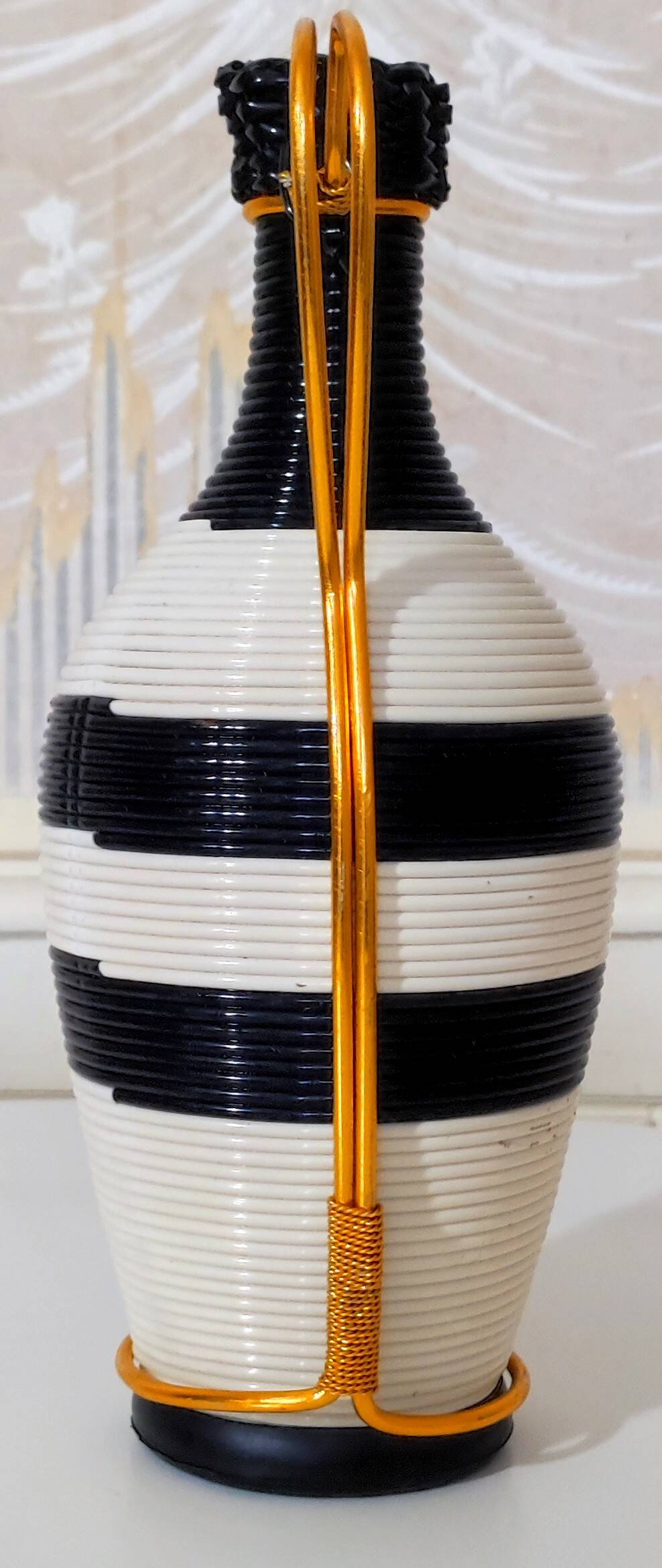 Scoubidou bottle Viresa 1960