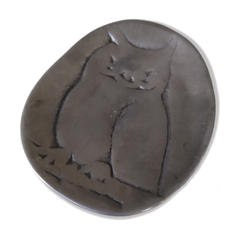 Empty owl pocket
