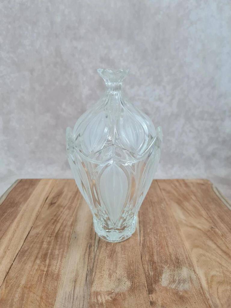 Vintage frosted glass bonbonnière – floral decoration