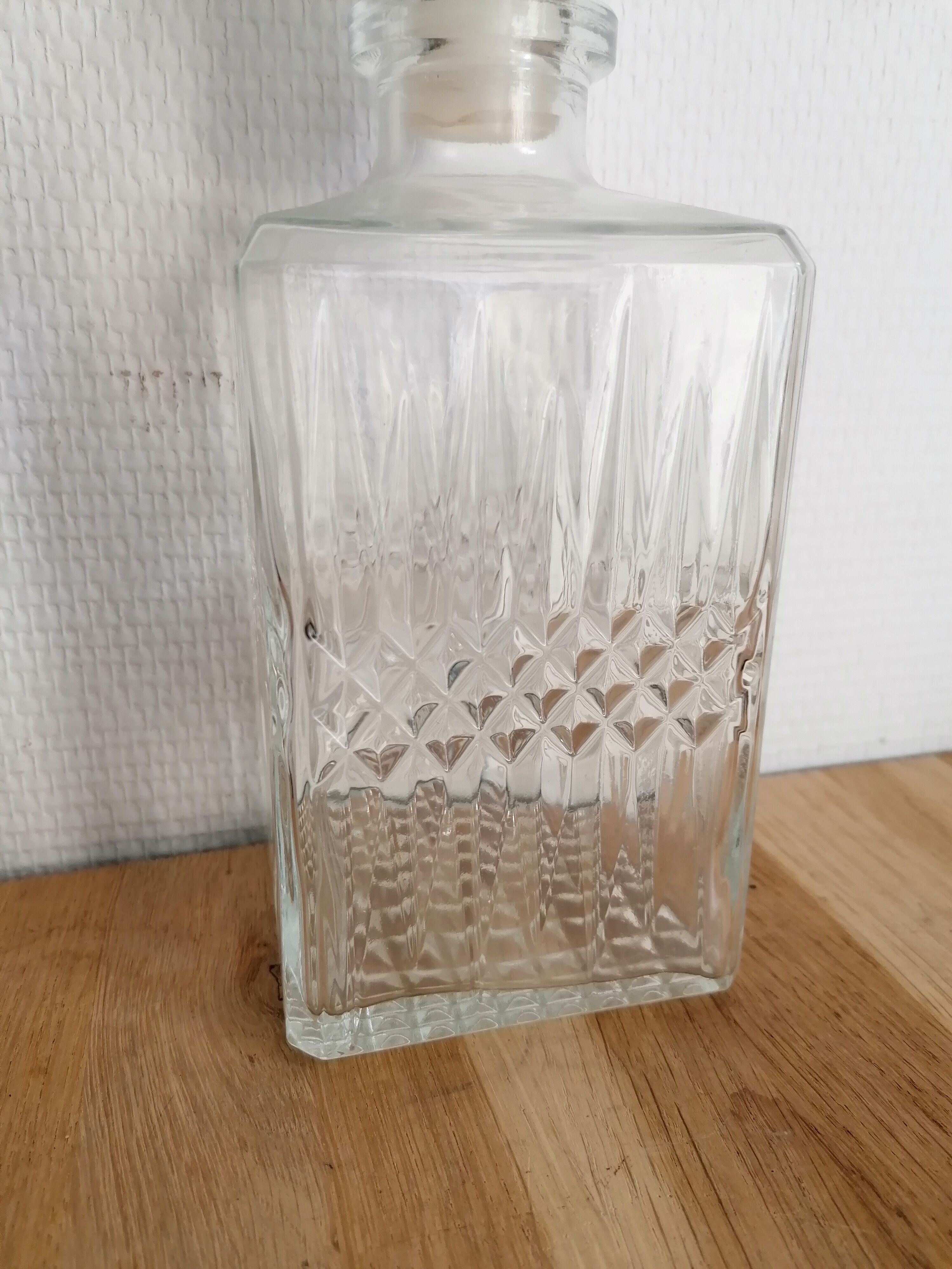 Glass carafe