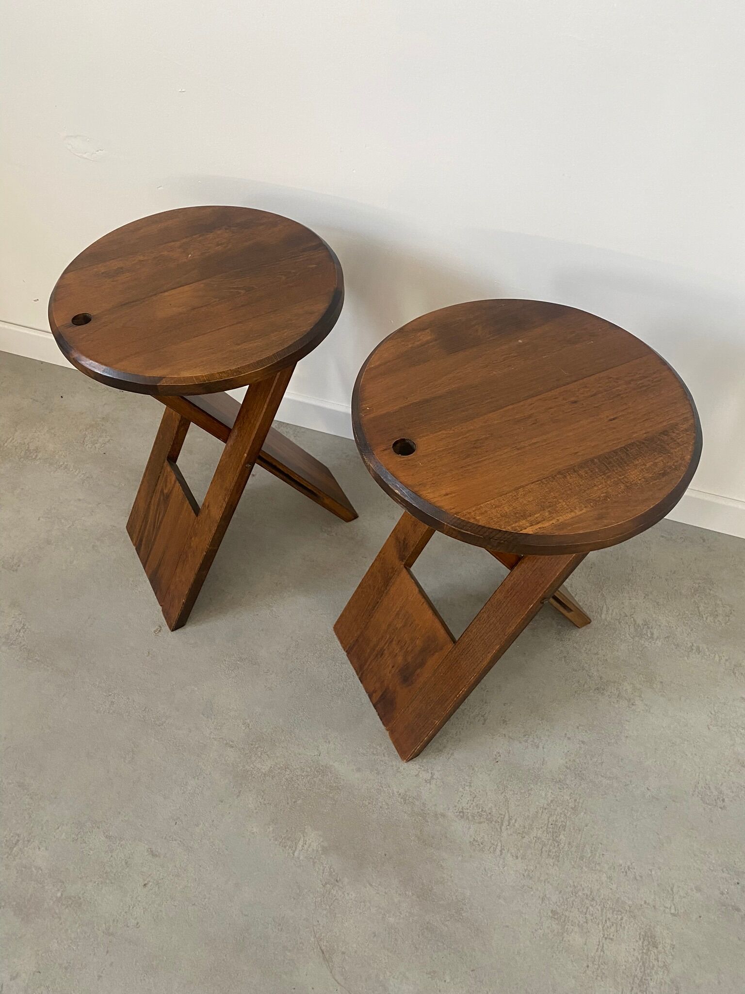 Lot 2 wooden stools