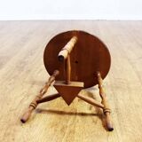 Pedestal with solid wood, plant holder