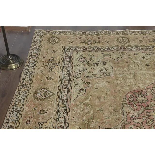 1970s Vintage Persian Handmade Wool Green Area Rug 285x390