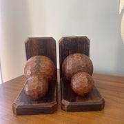 Pair of spherical bookends