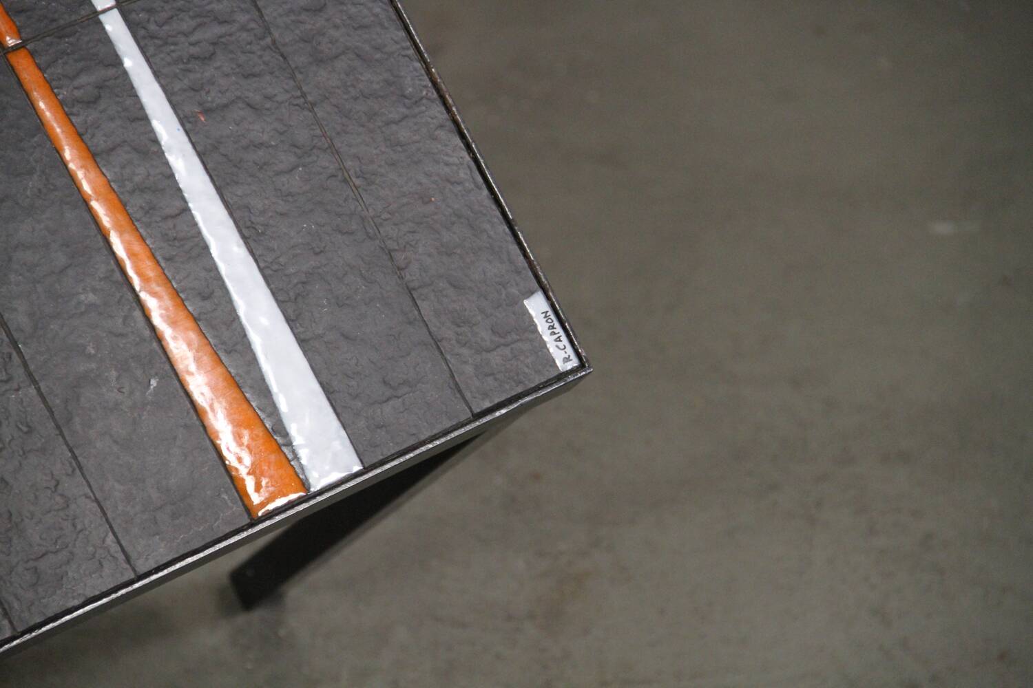 Capron shuttle table